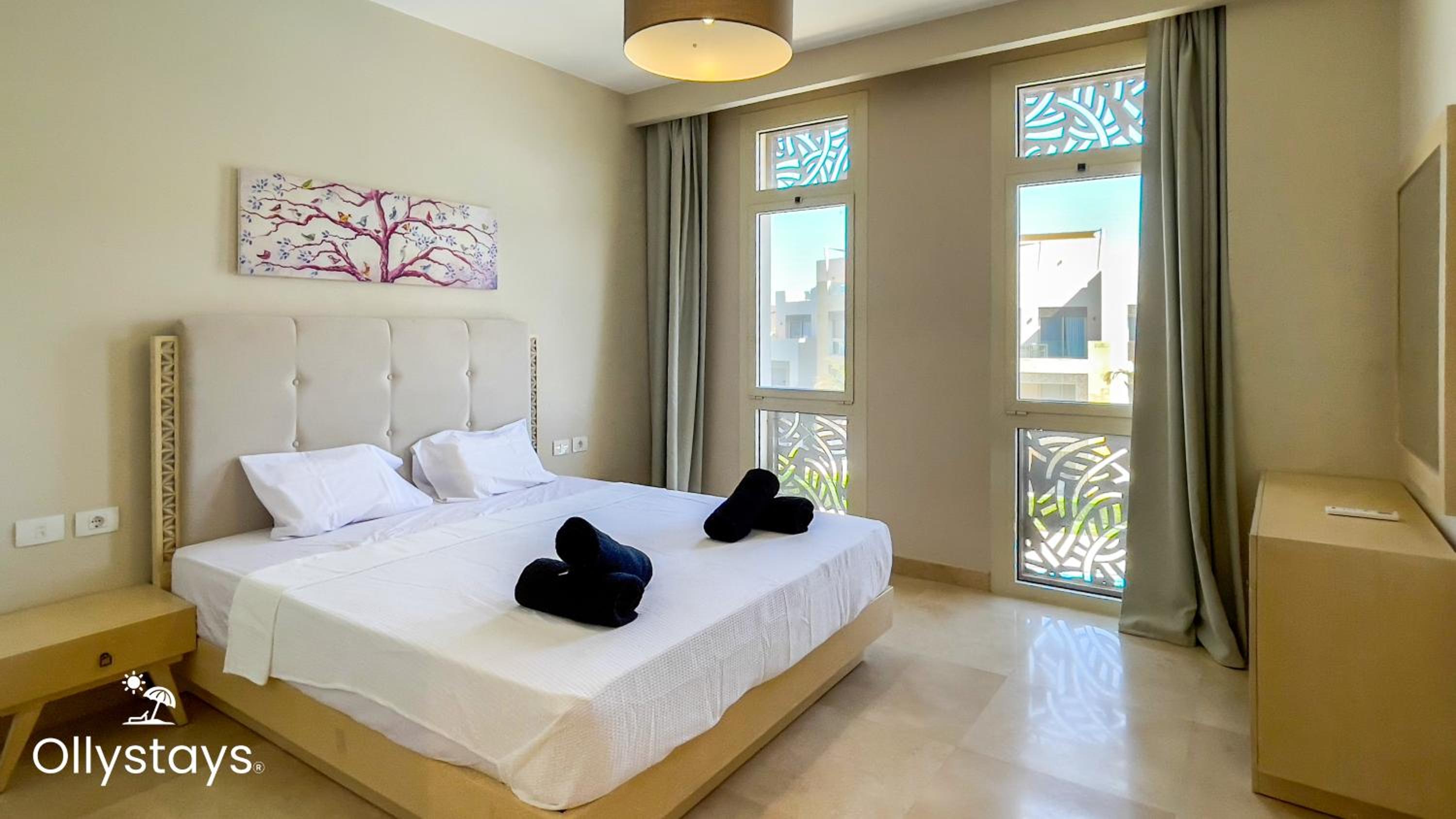 Ollystays Mangrovy Seaview Penthouse 3BR Beach & Pool access