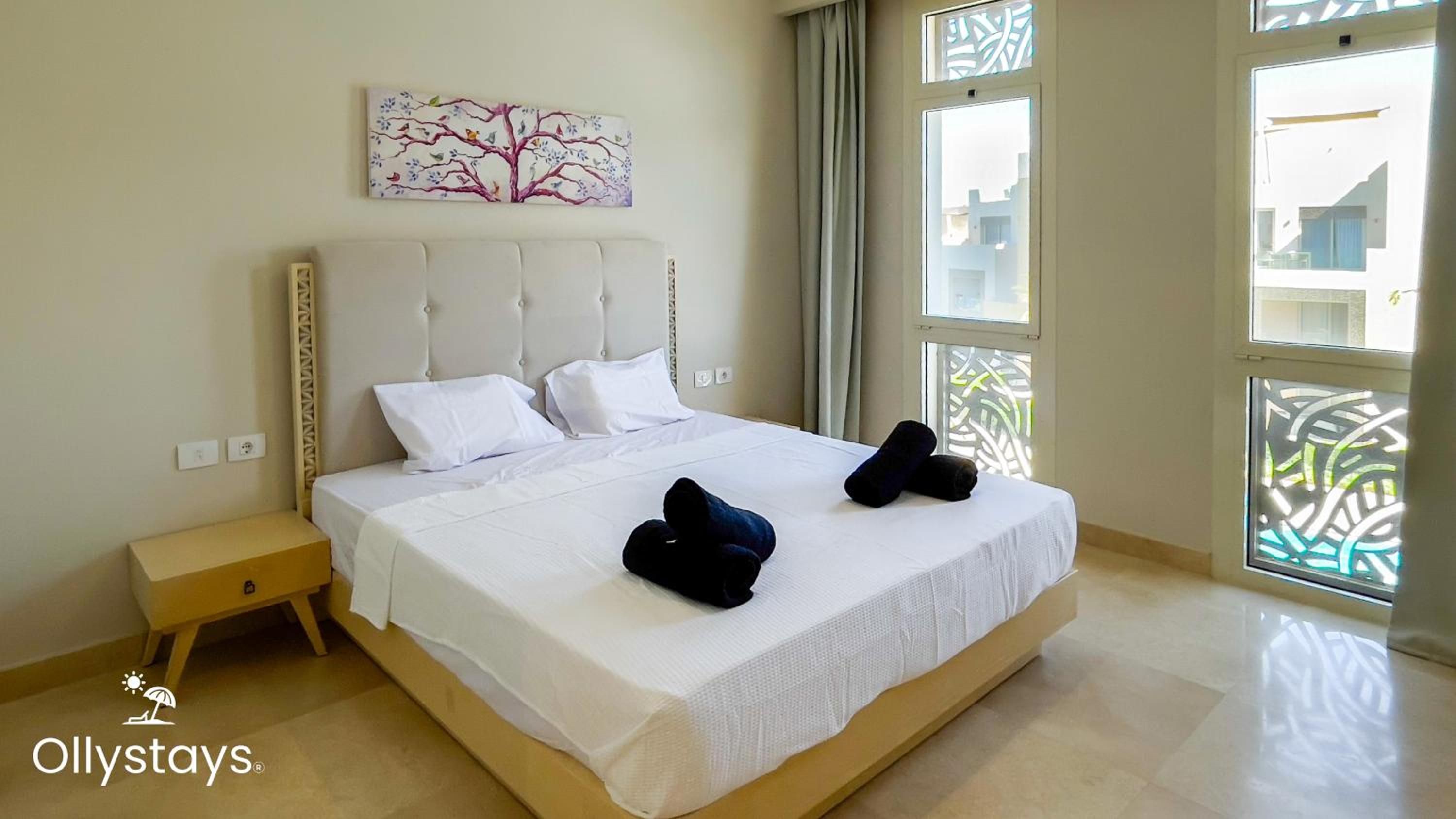 Ollystays Mangrovy Seaview Penthouse 3BR Beach & Pool access