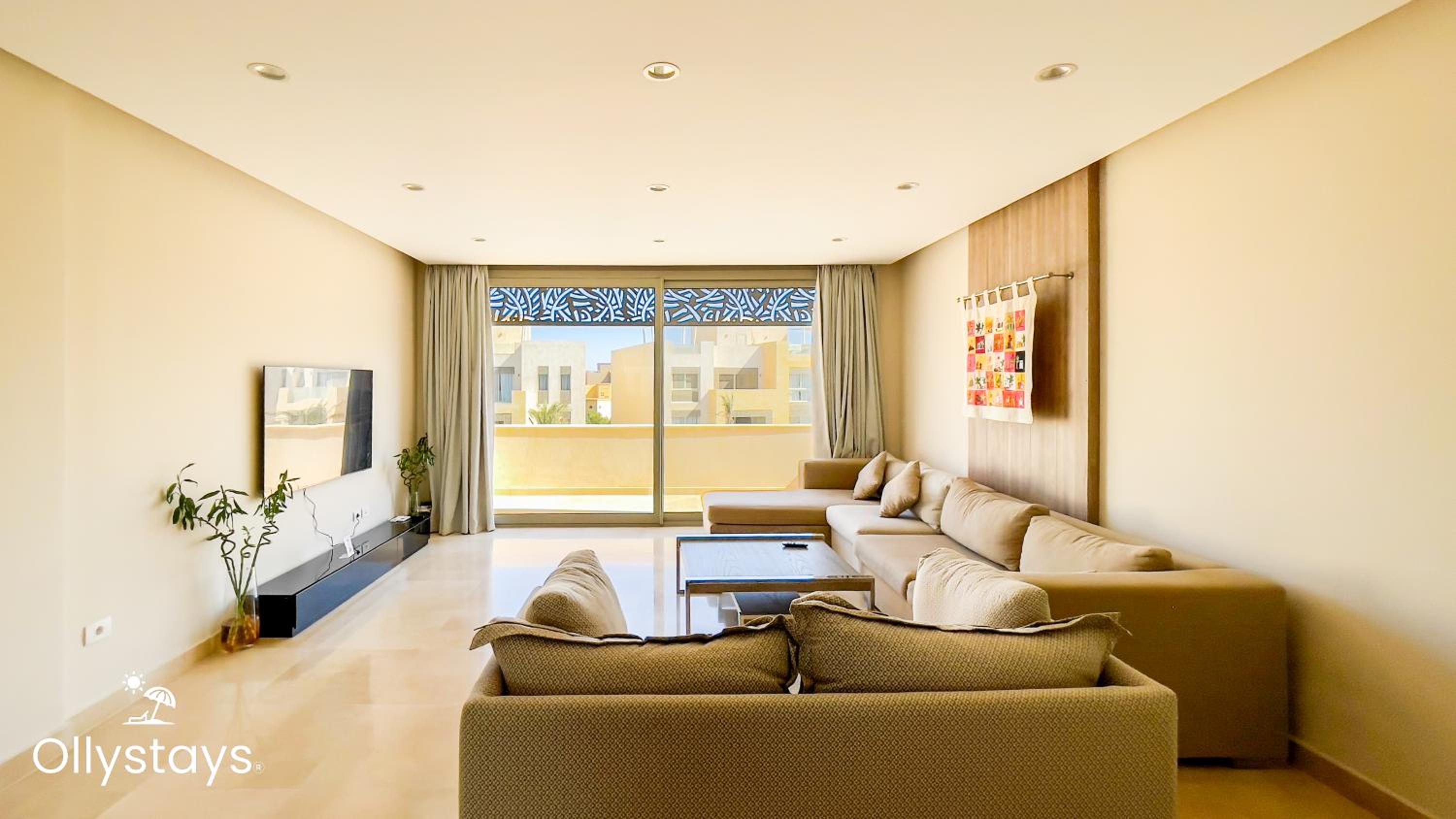 Ollystays Mangrovy Seaview Penthouse 3BR Beach & Pool access