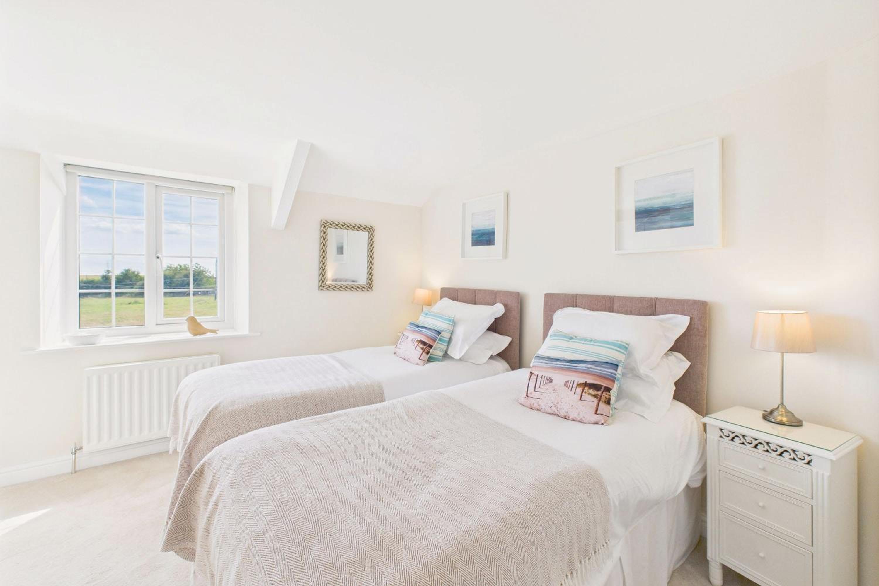 Host & Stay - Dove Cottage