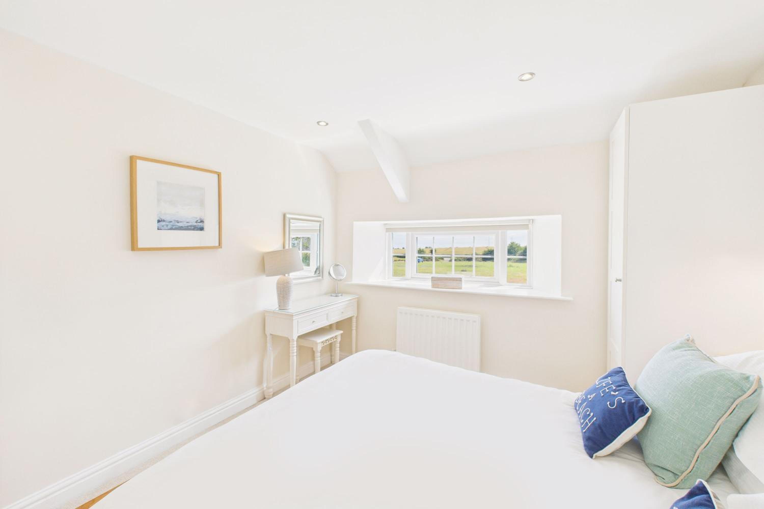 Host & Stay - Dove Cottage