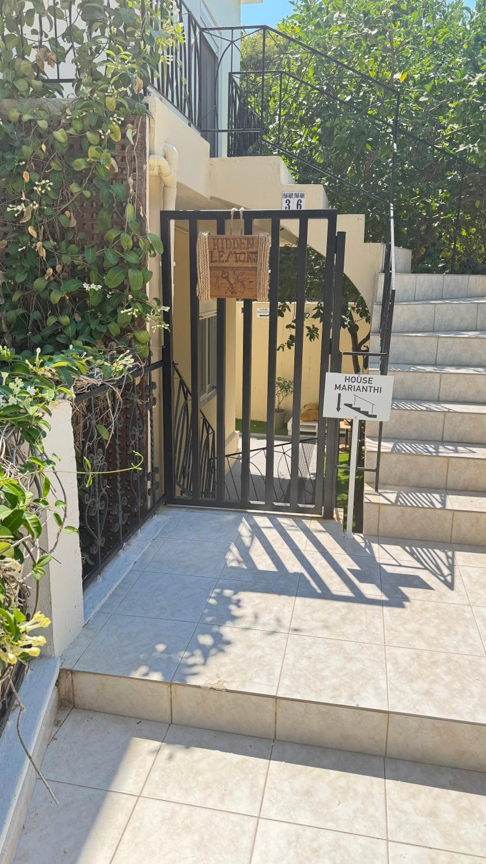 Hidden Lemons - Boho stay in Rhodes