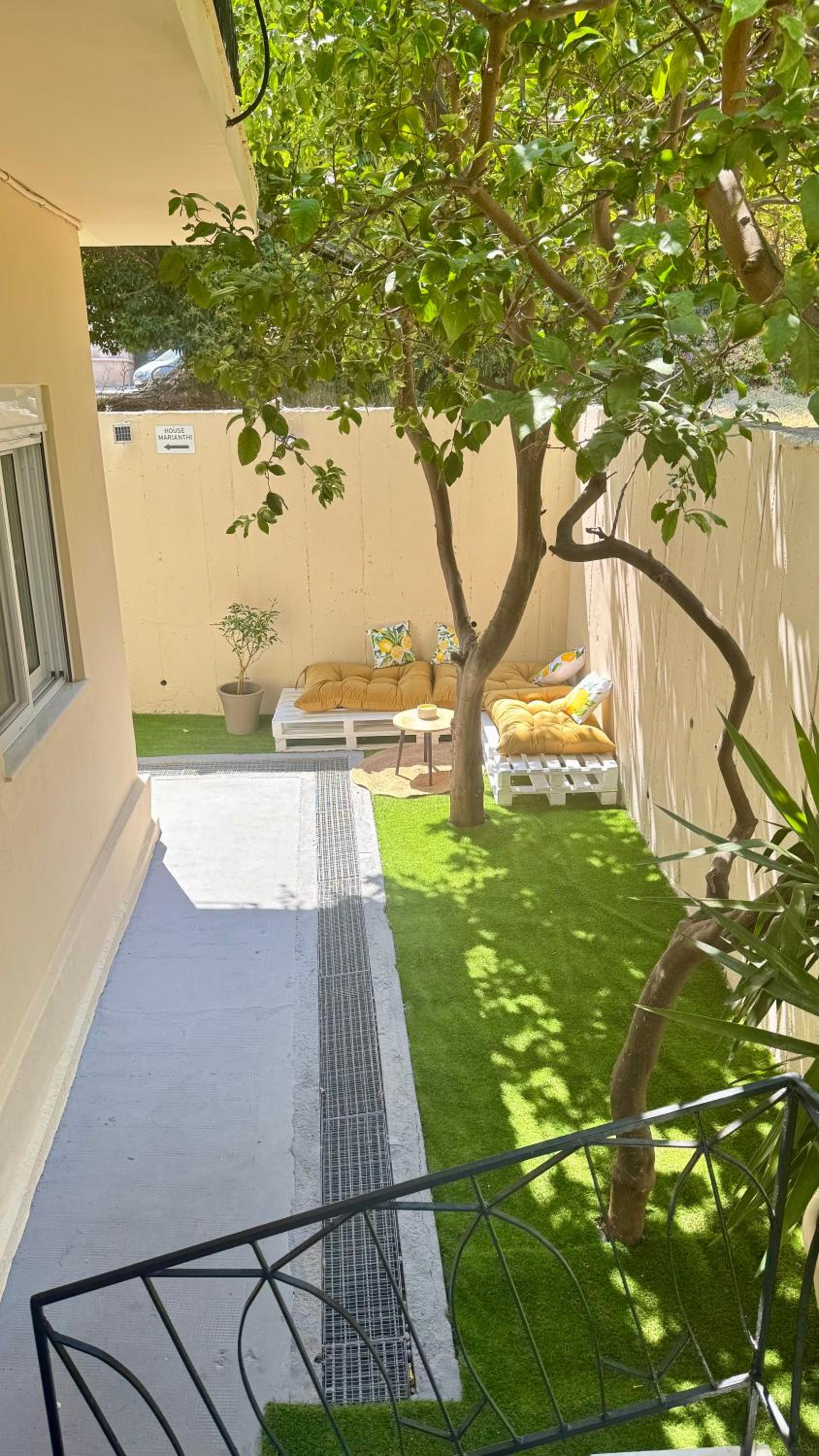Hidden Lemons - Boho stay in Rhodes