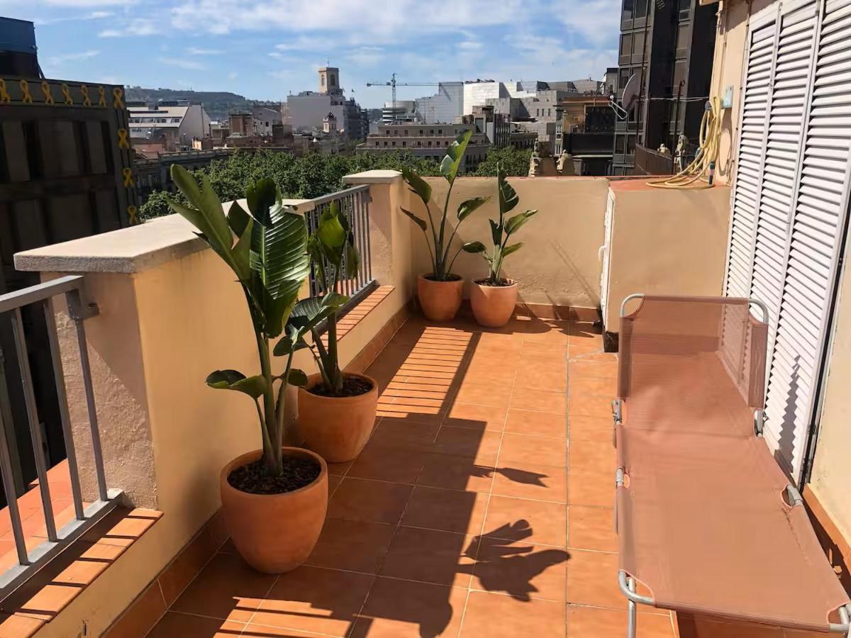 Attic with terrace Barcelona center