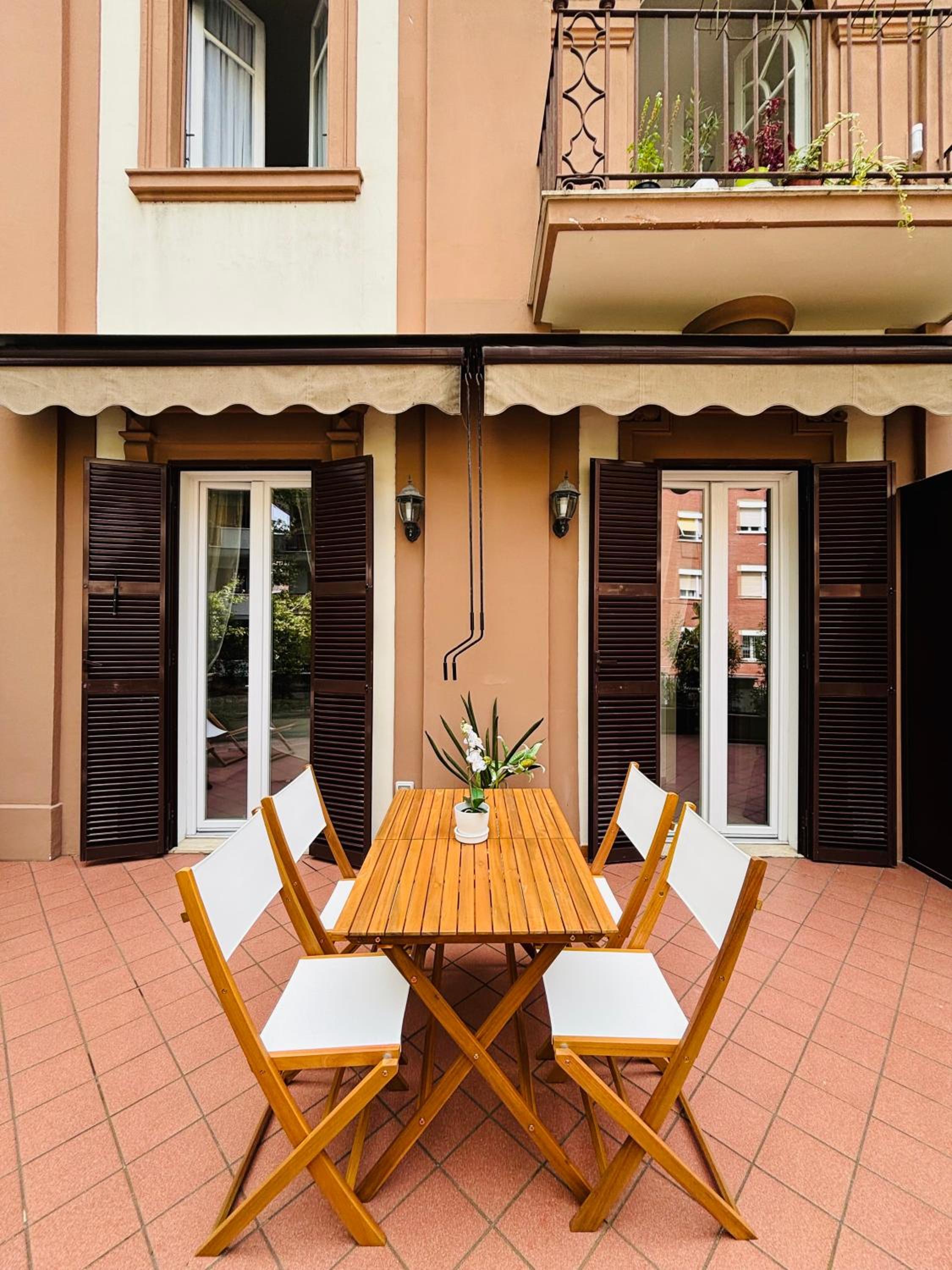 Central Luxury Apartment