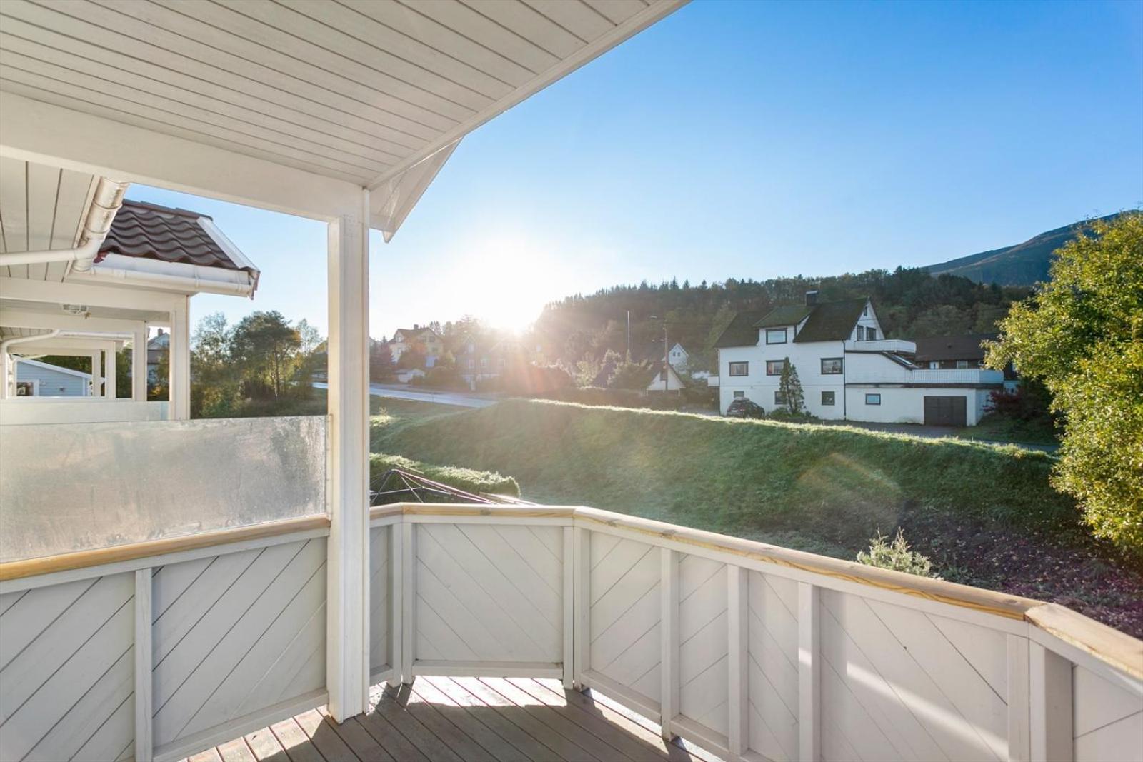 Central Langevåg Family Apartment