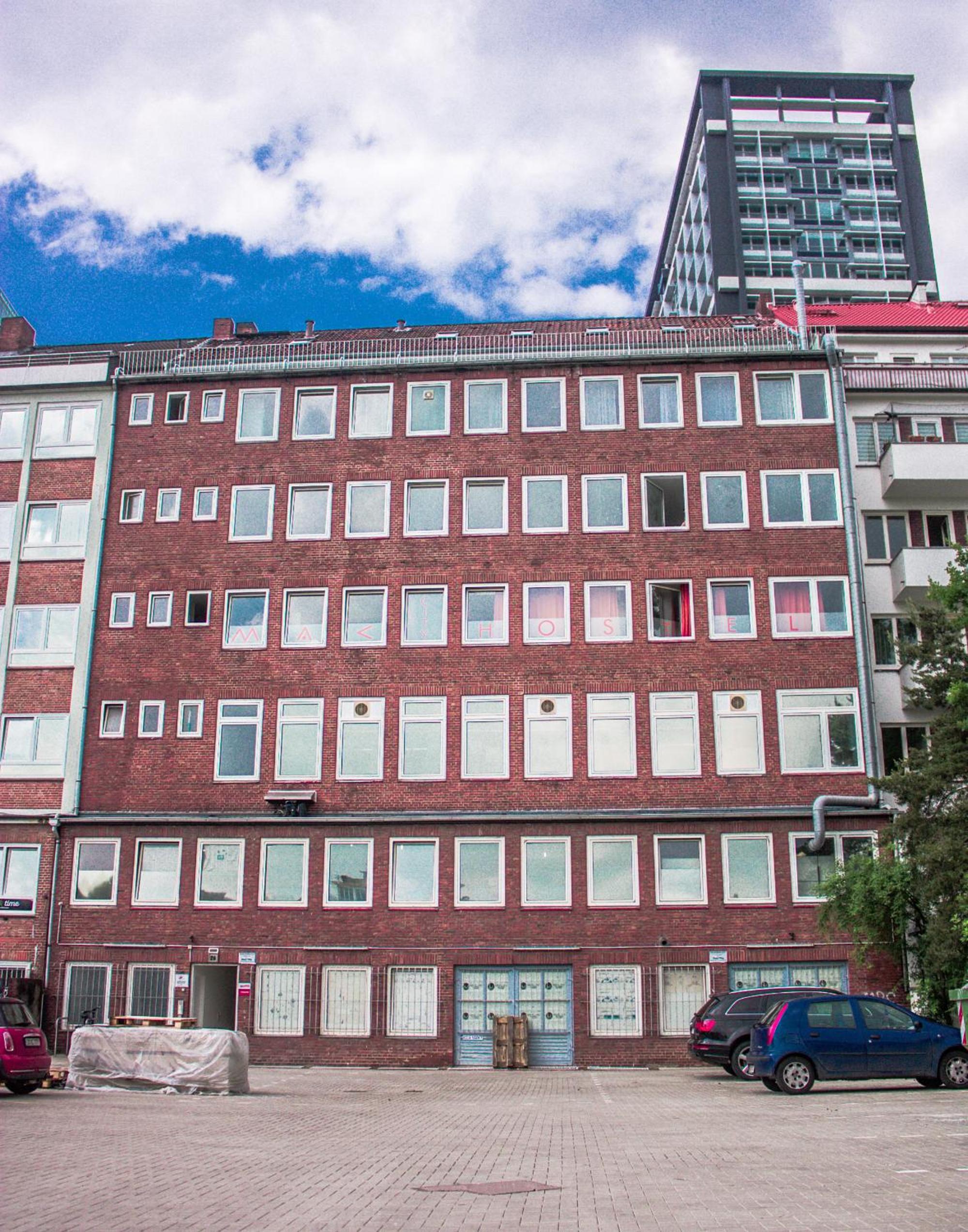 MAC City Hostel