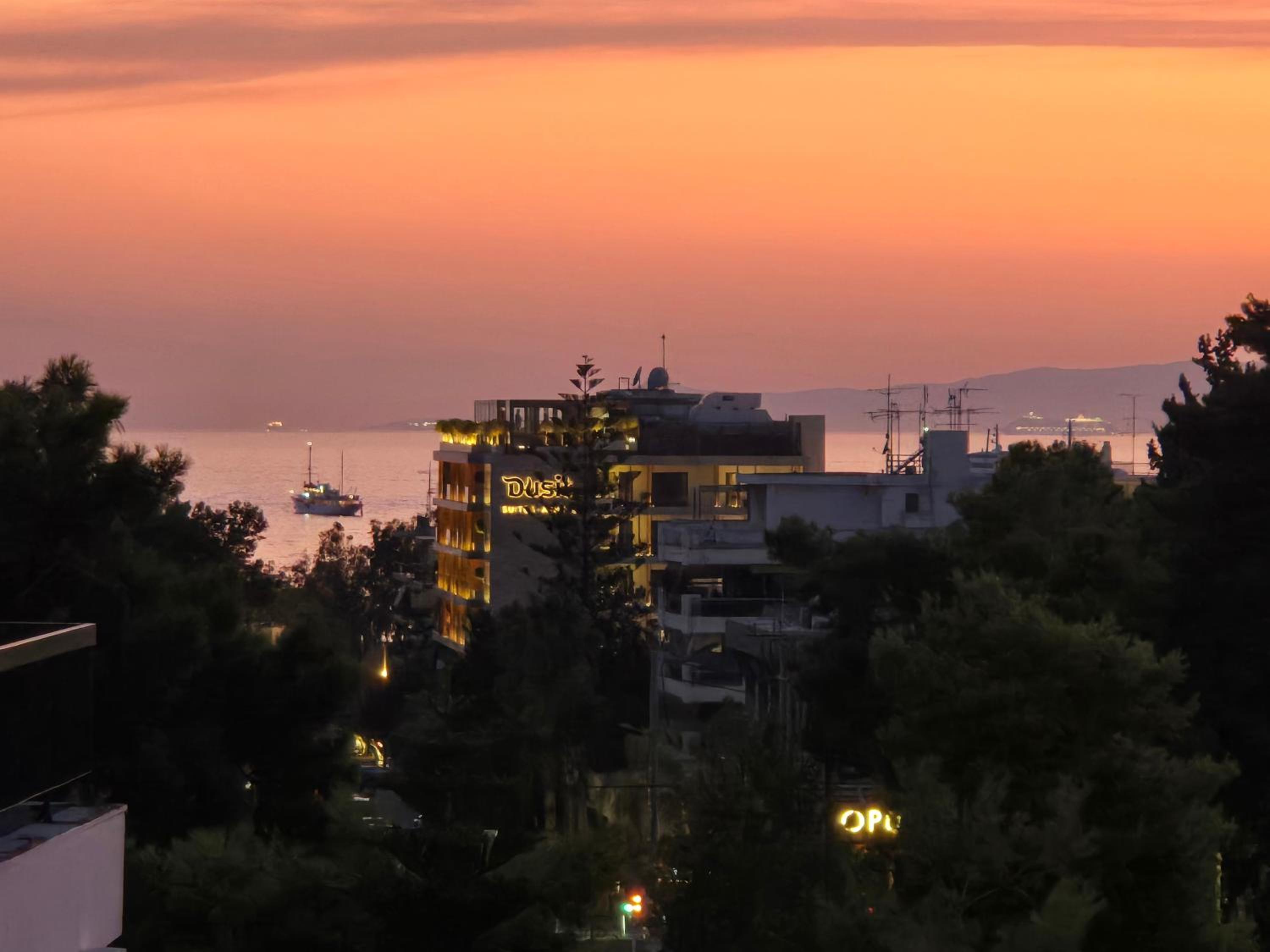 The-terrace-of-glyfada