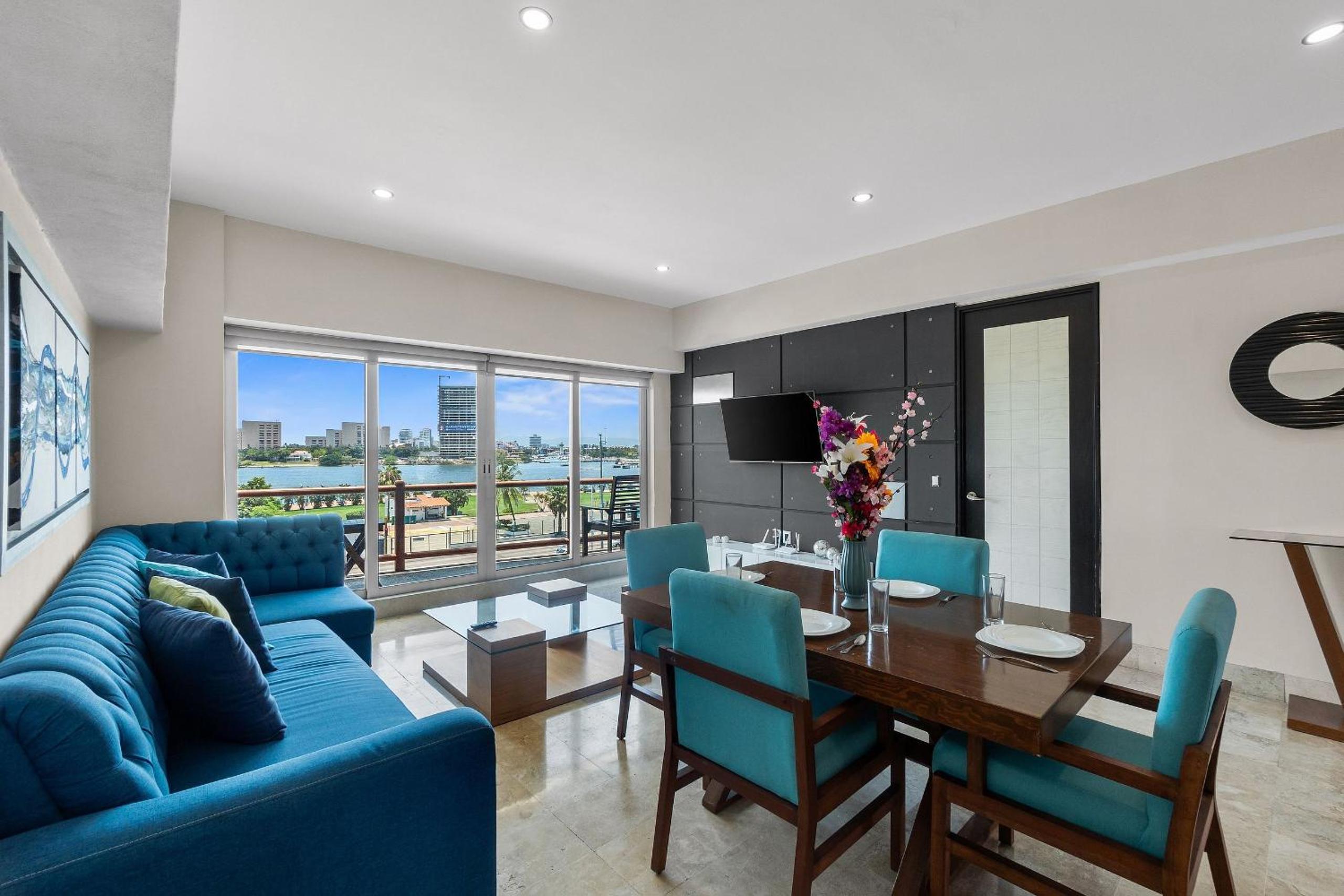 Deck12 Casino and Resort by Monyxbnb