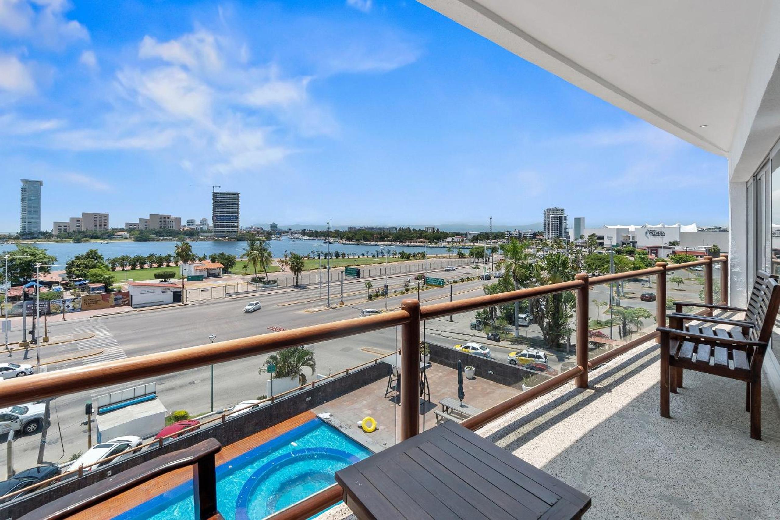 Deck12 Casino and Resort by Monyxbnb
