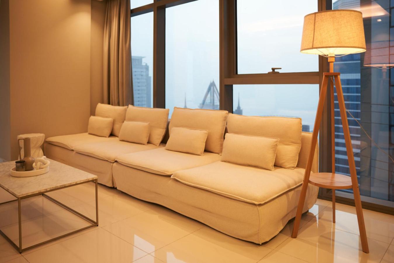 Luxury 49th Floor 2BR Corner Apt with Burj Khalifa View and Infinity Pool Access