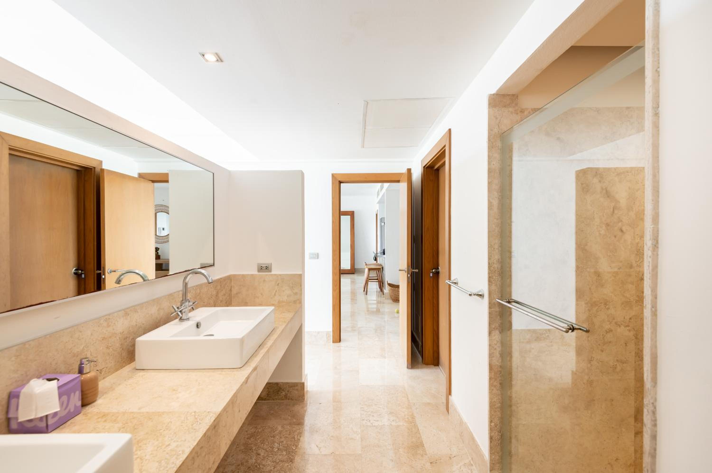 La Amada, Private Terrace Penthouse in Beachfront Complex