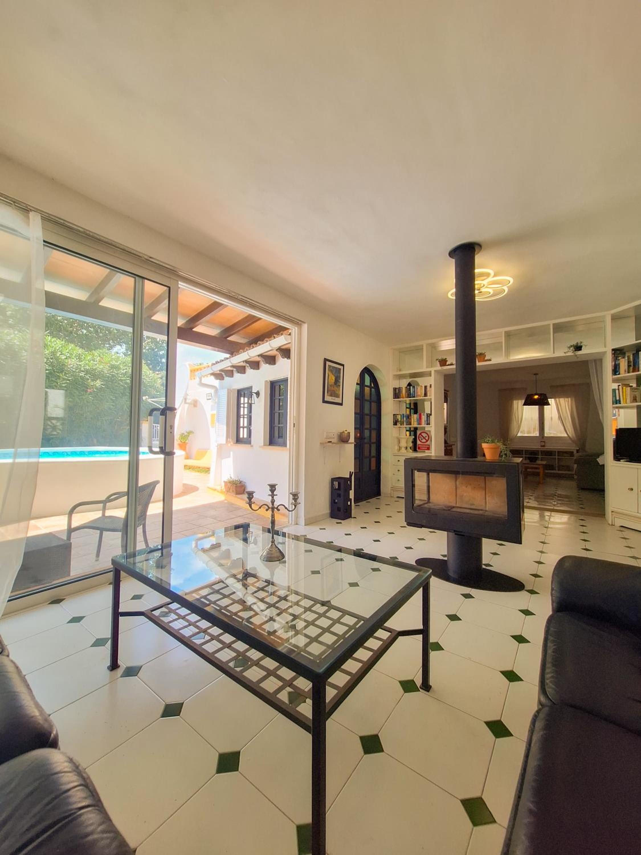 Villa Nevada - Espacioso Chalet con Piscina Privada
