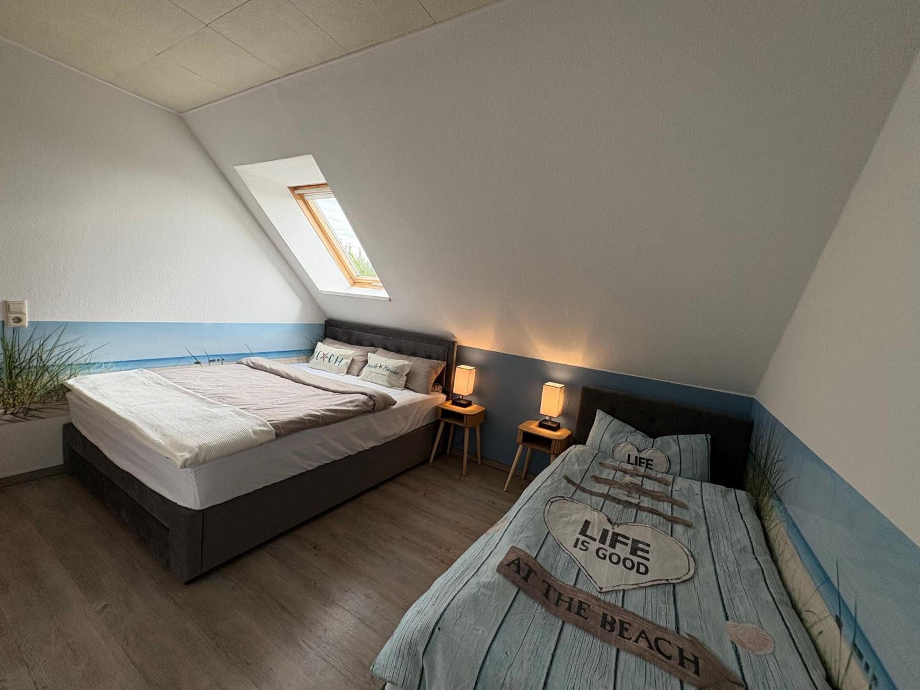 Ferienwohnung mit Schlösserblick in Dresden I große Dachterrasse I Parkplatz kostenfrei
