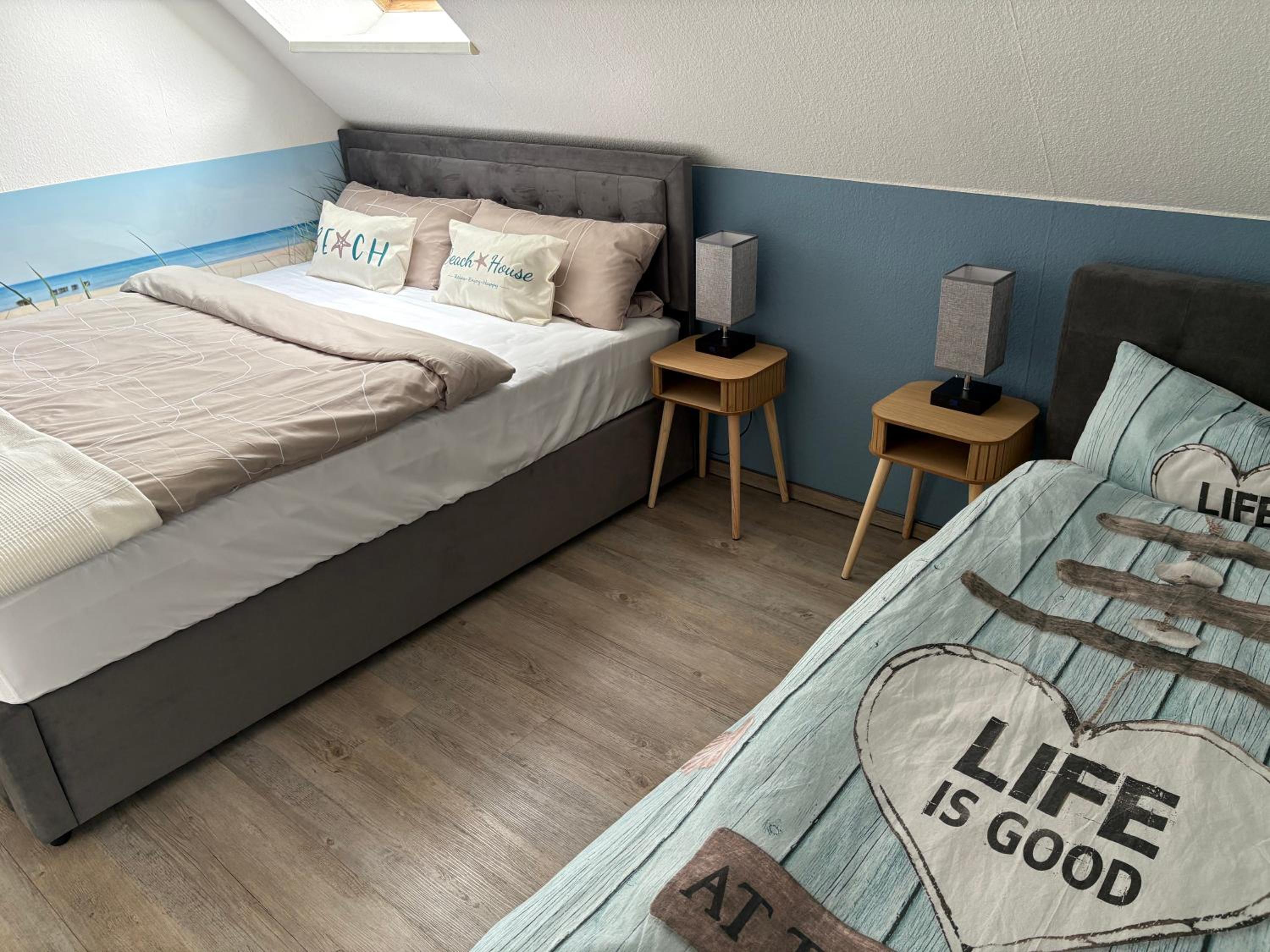 Ferienwohnung mit Schlösserblick in Dresden I große Dachterrasse I Parkplatz kostenfrei