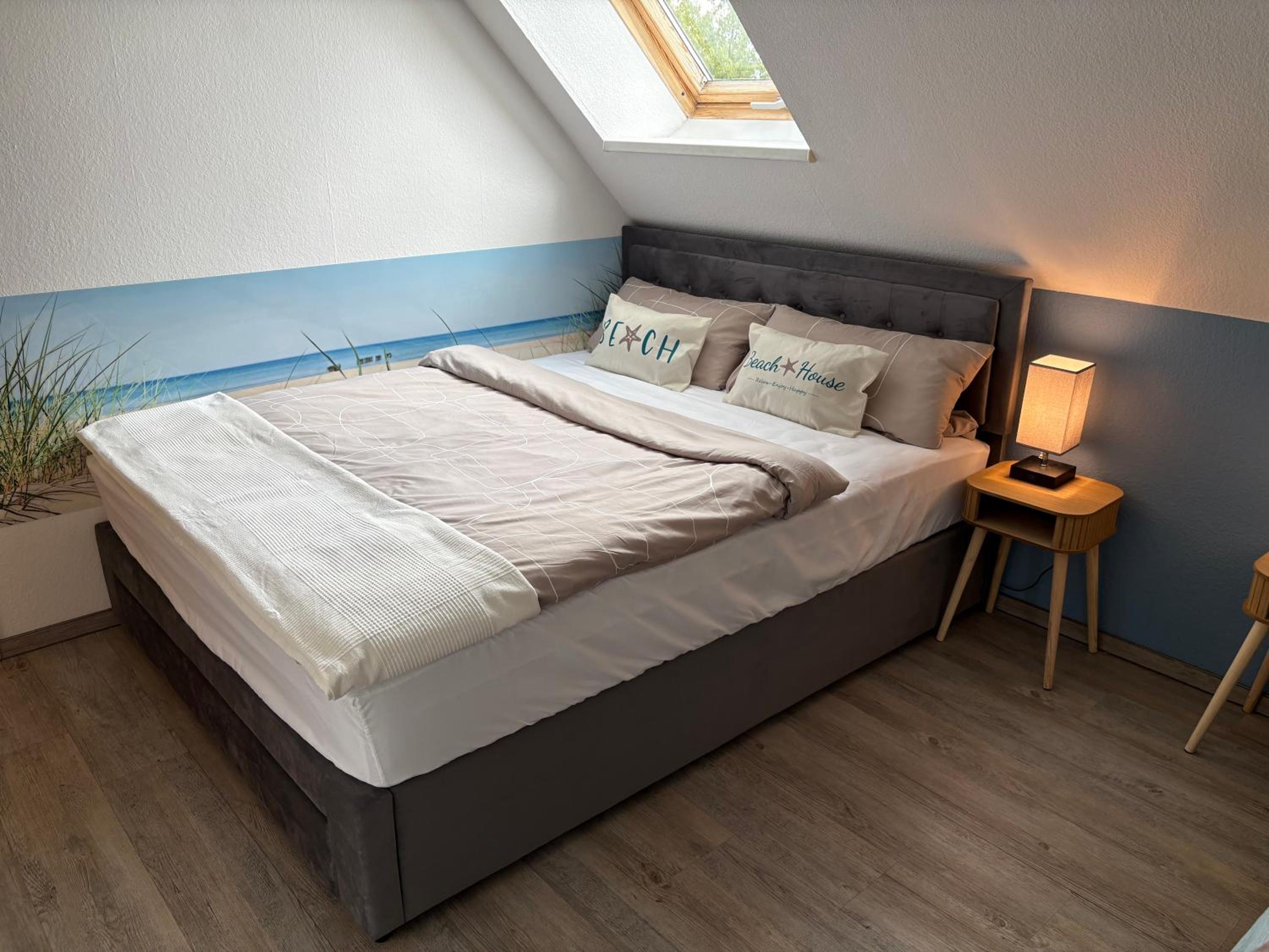 Ferienwohnung mit Schlösserblick in Dresden I große Dachterrasse I Parkplatz kostenfrei
