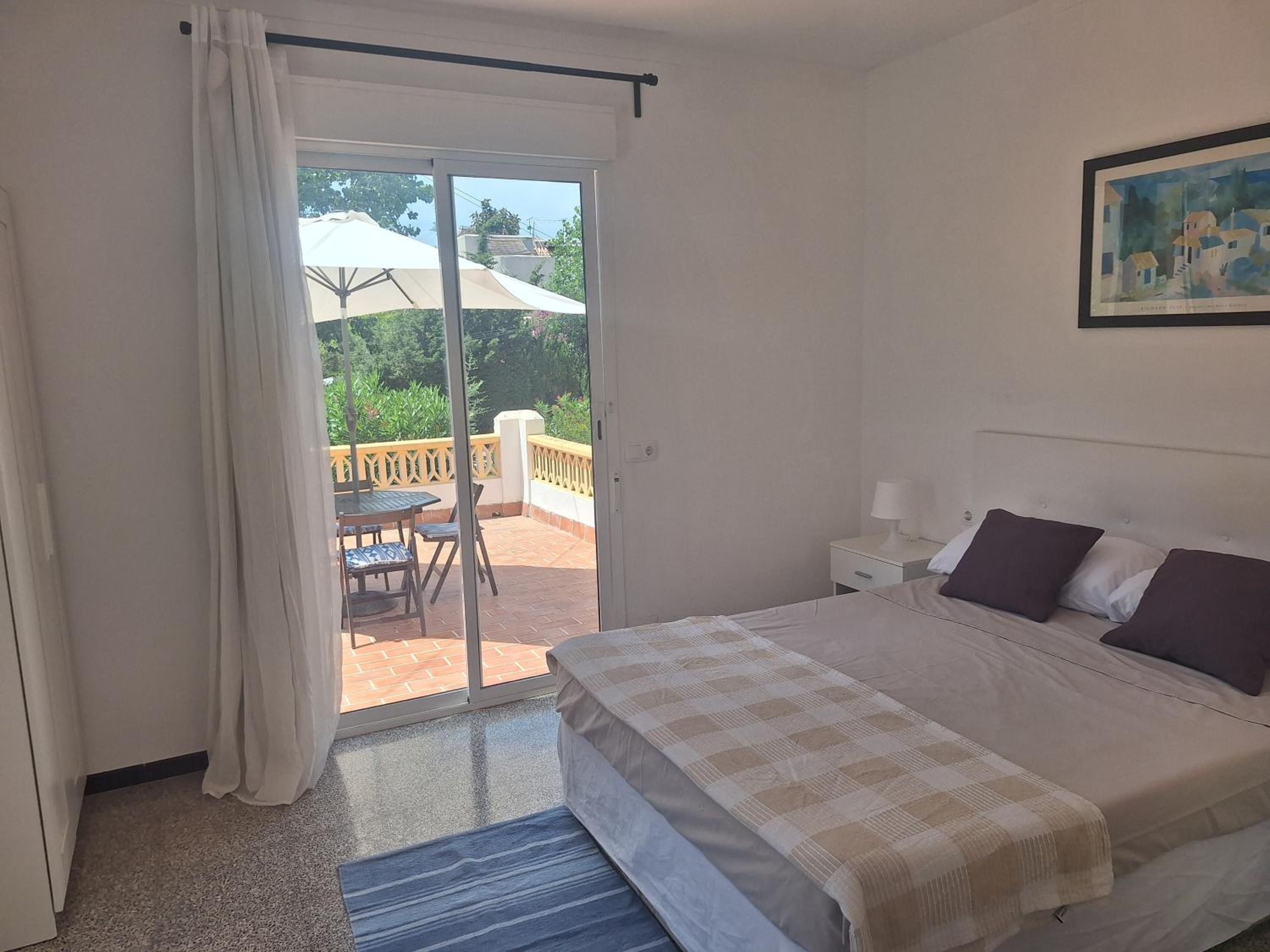 Villa Nevada - Espacioso Chalet con Piscina Privada