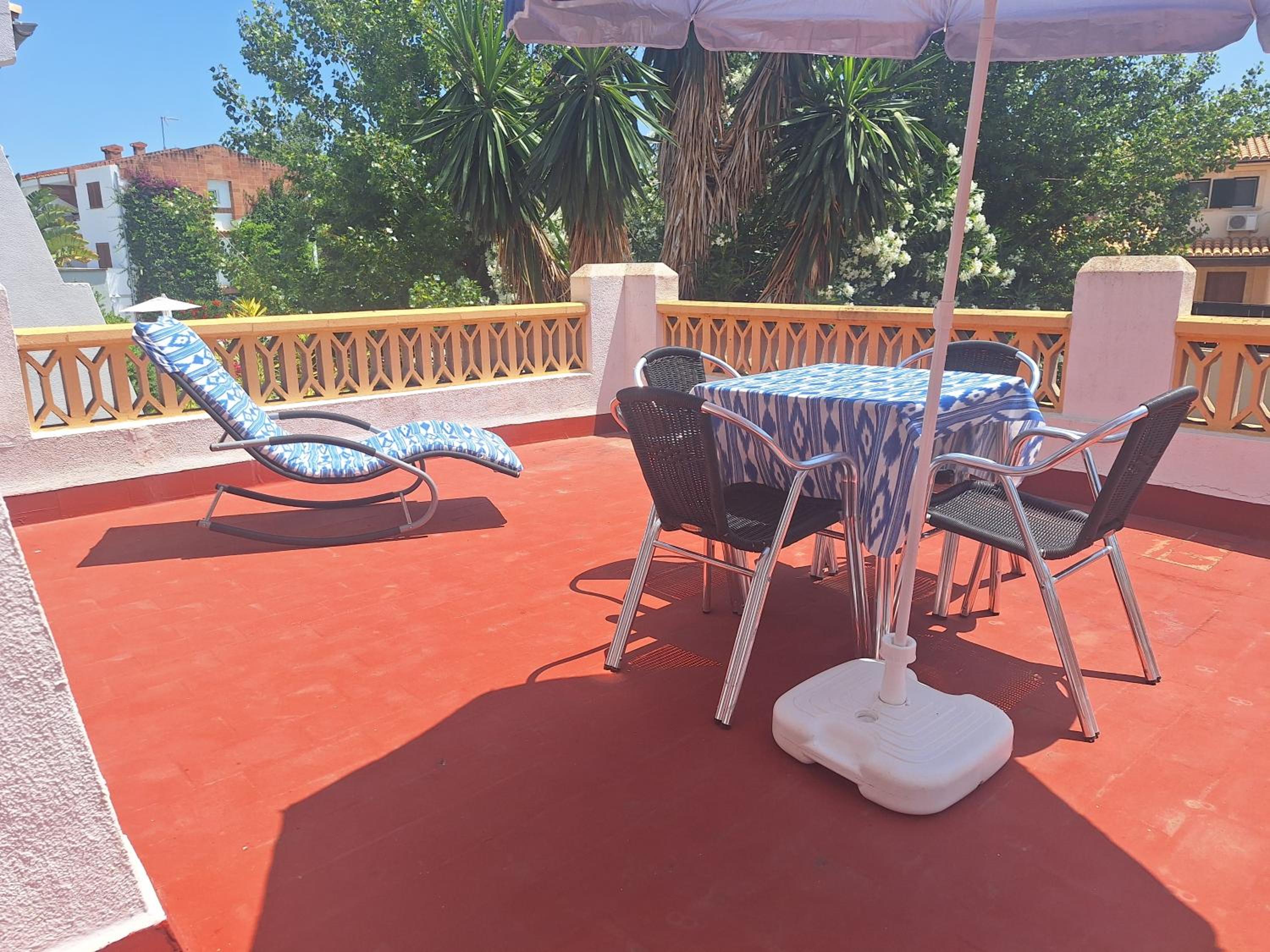 Villa Nevada - Espacioso Chalet con Piscina Privada