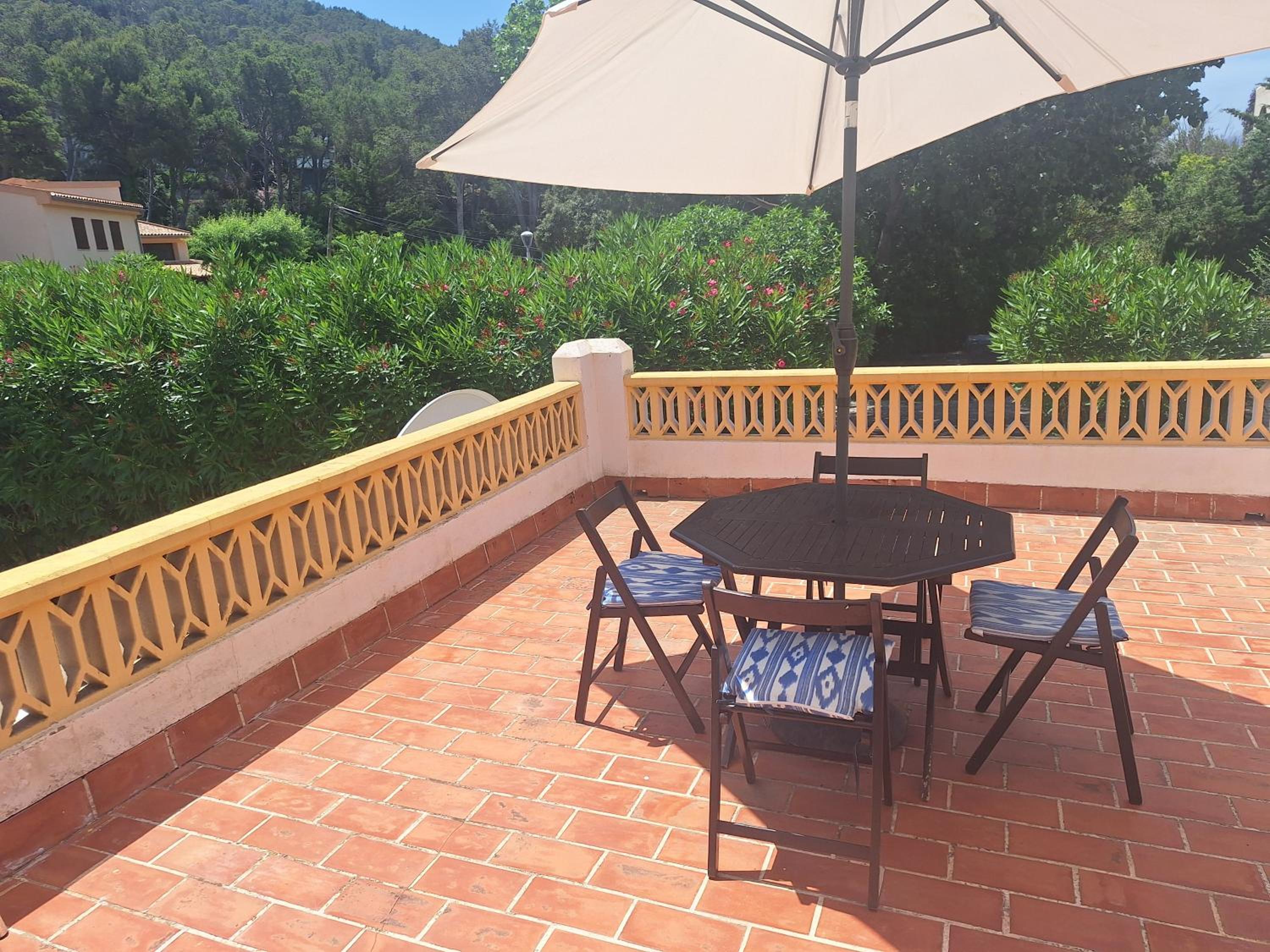 Villa Nevada - Espacioso Chalet con Piscina Privada