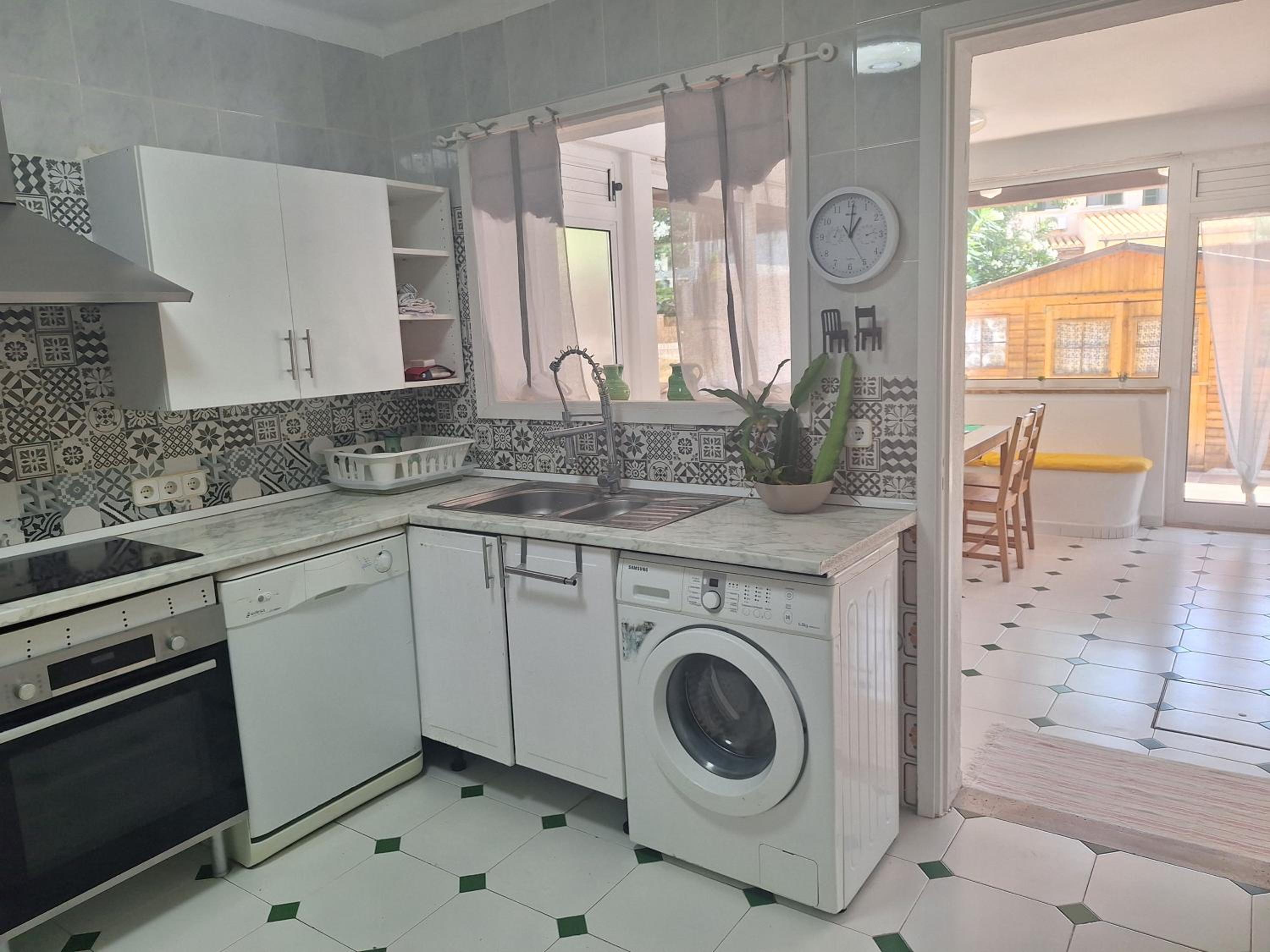 Villa Nevada - Espacioso Chalet con Piscina Privada