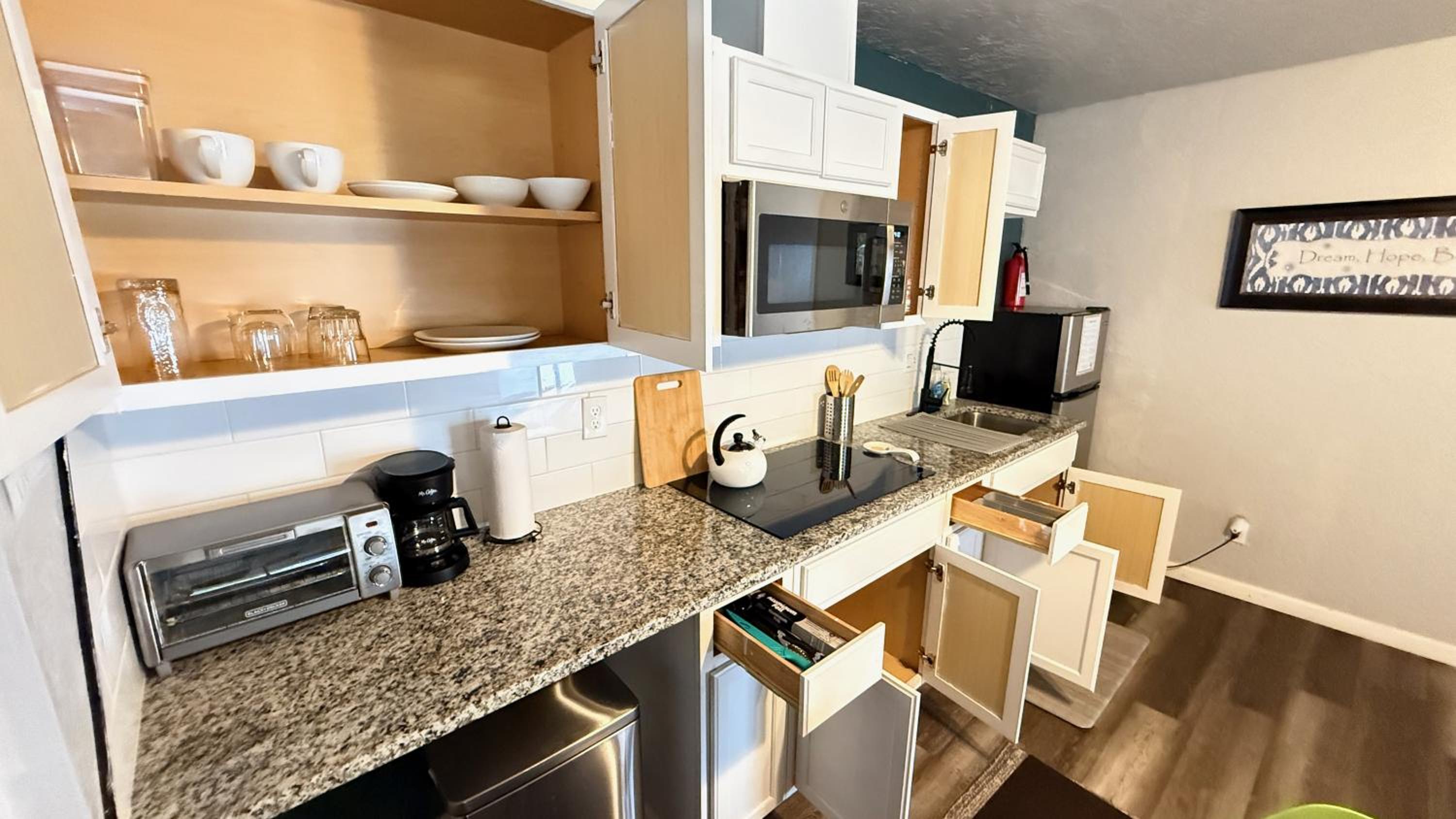 1BR Apt 8 min to Integris Baptist #20C