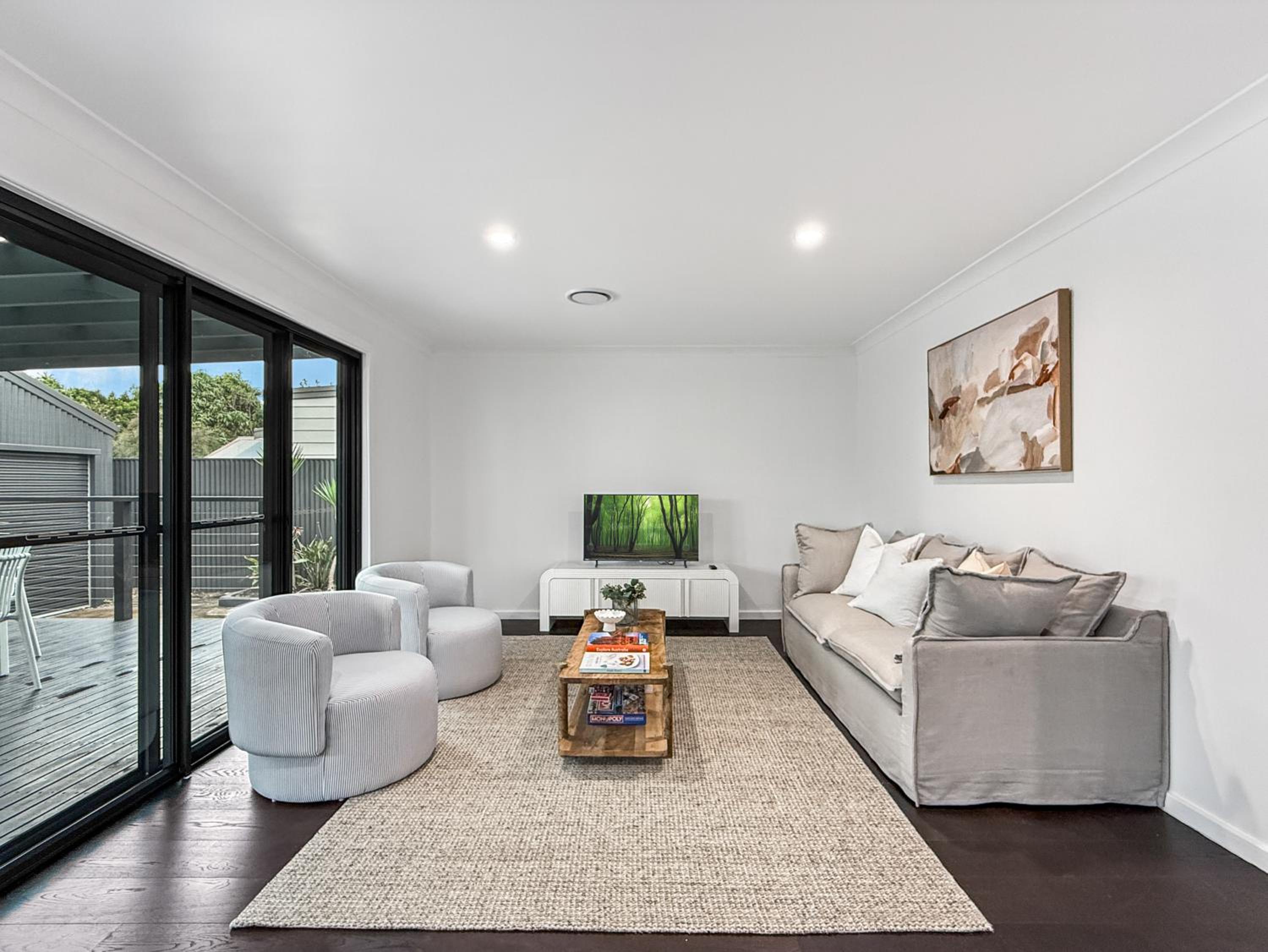 Spacious 3-Bedroom Home with Private Pool & BBQ