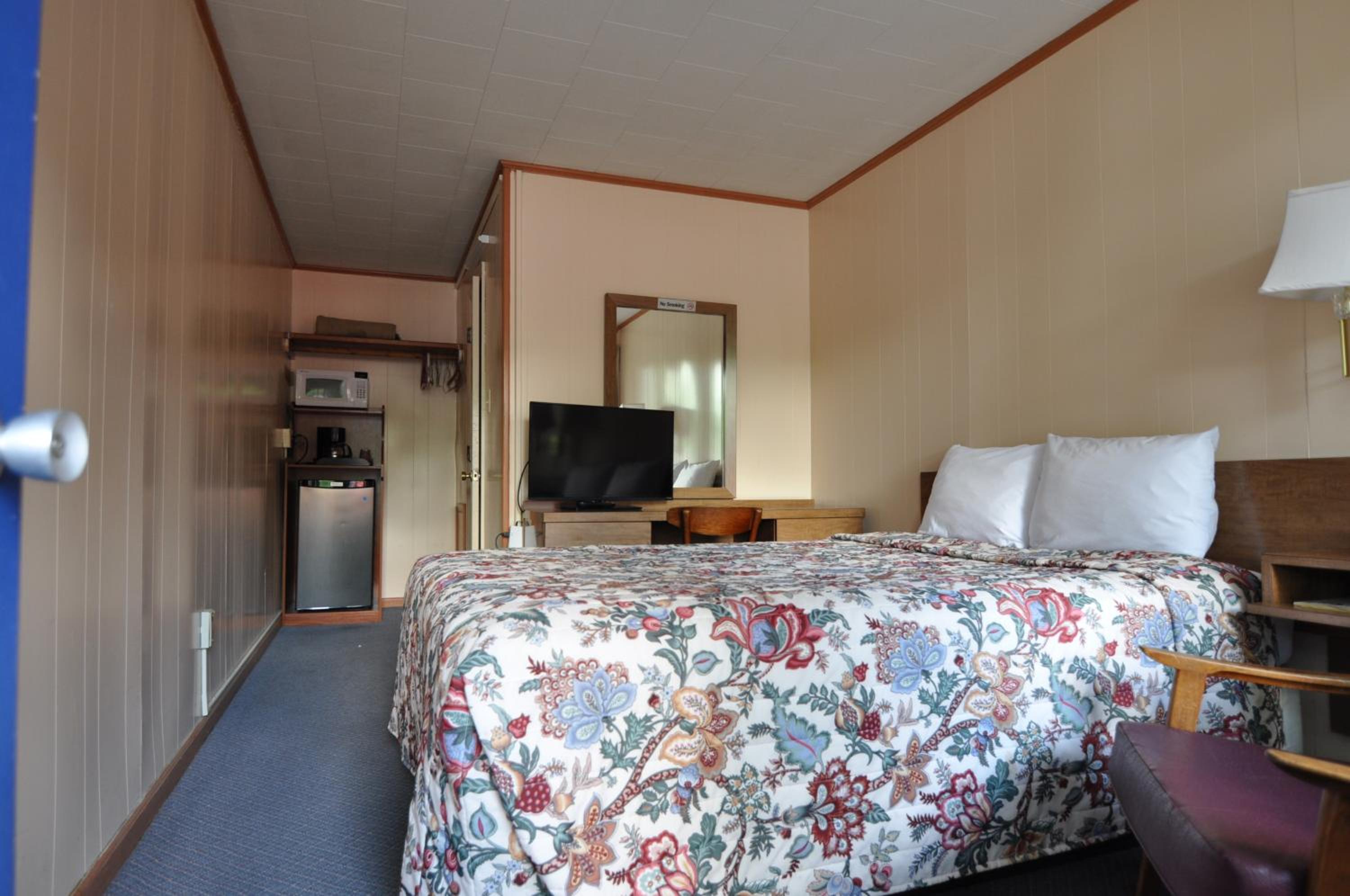 Budget Inn near WestRock view 3