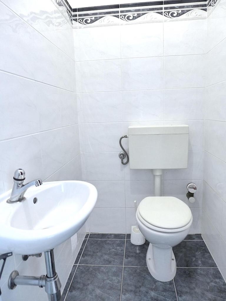 Lux View Beach Apt en Split — bathroom