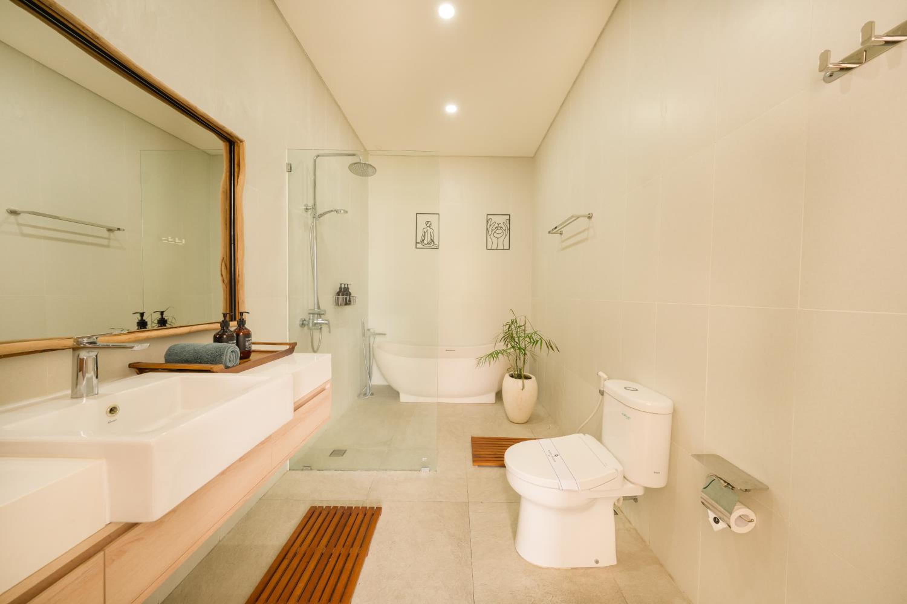 Shanti Villa - 3BR Luxury Private Pool Villa in Seminyak