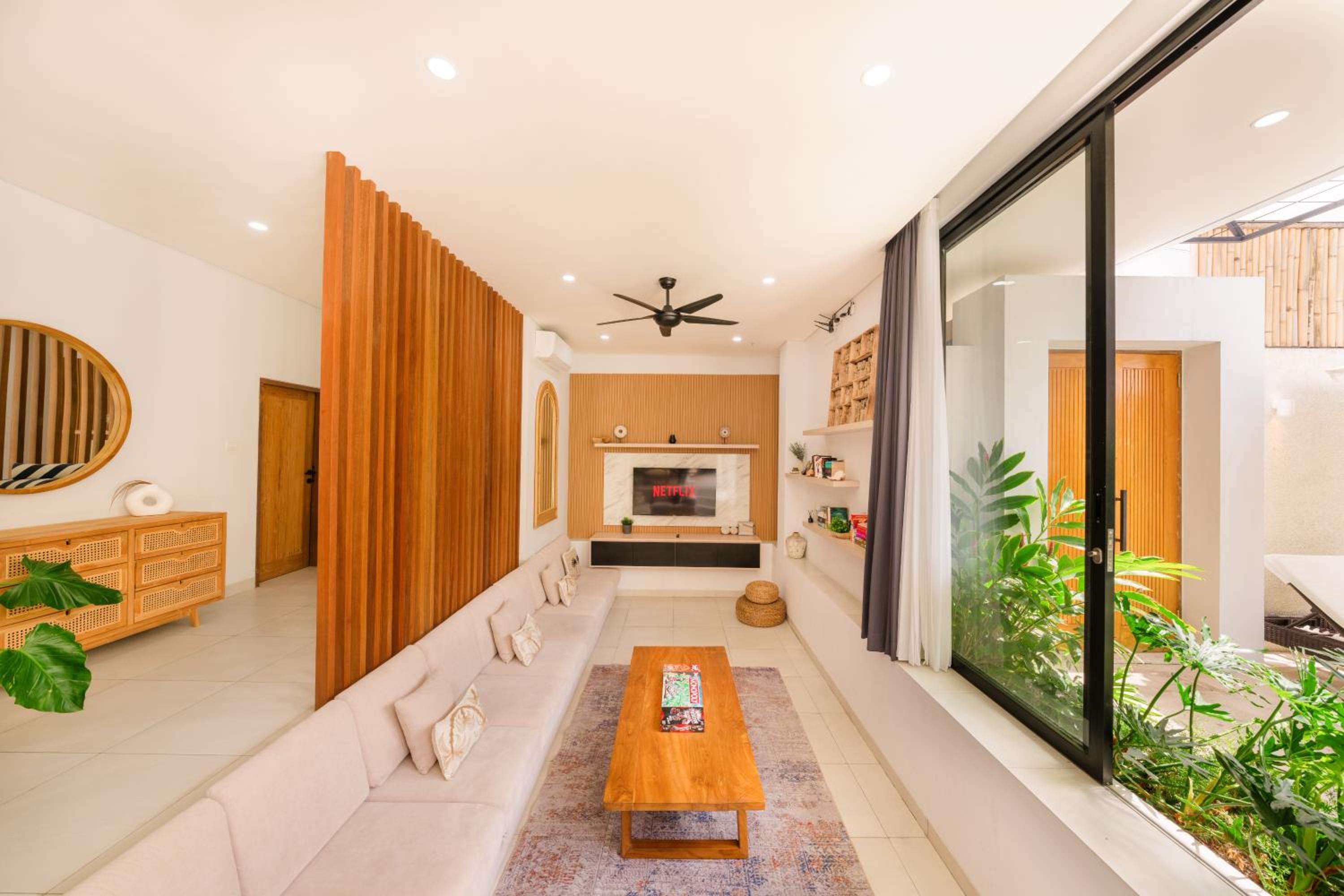 Shanti Villa - 3BR Luxury Private Pool Villa in Seminyak