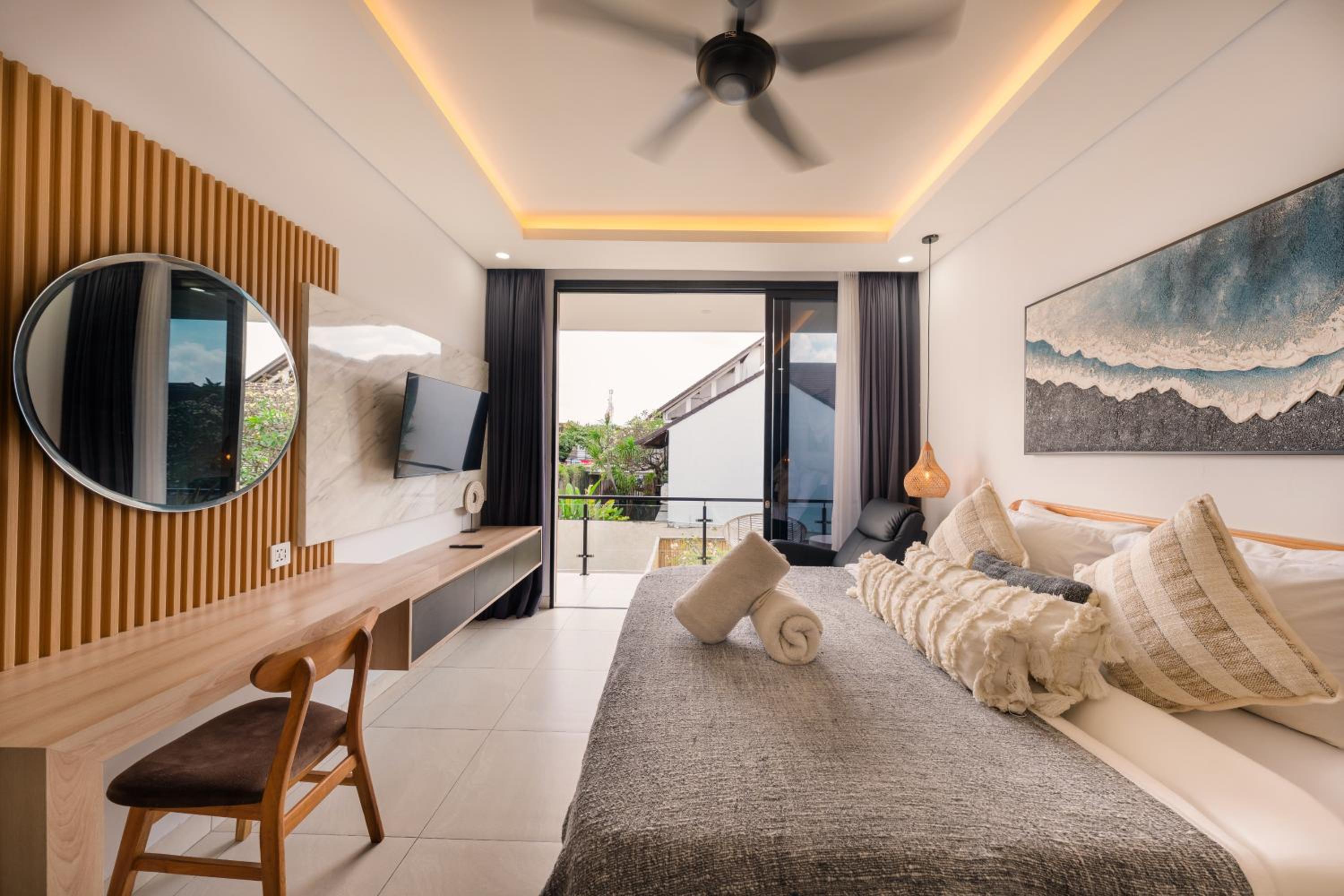 Shanti Villa - 3BR Luxury Private Pool Villa in Seminyak