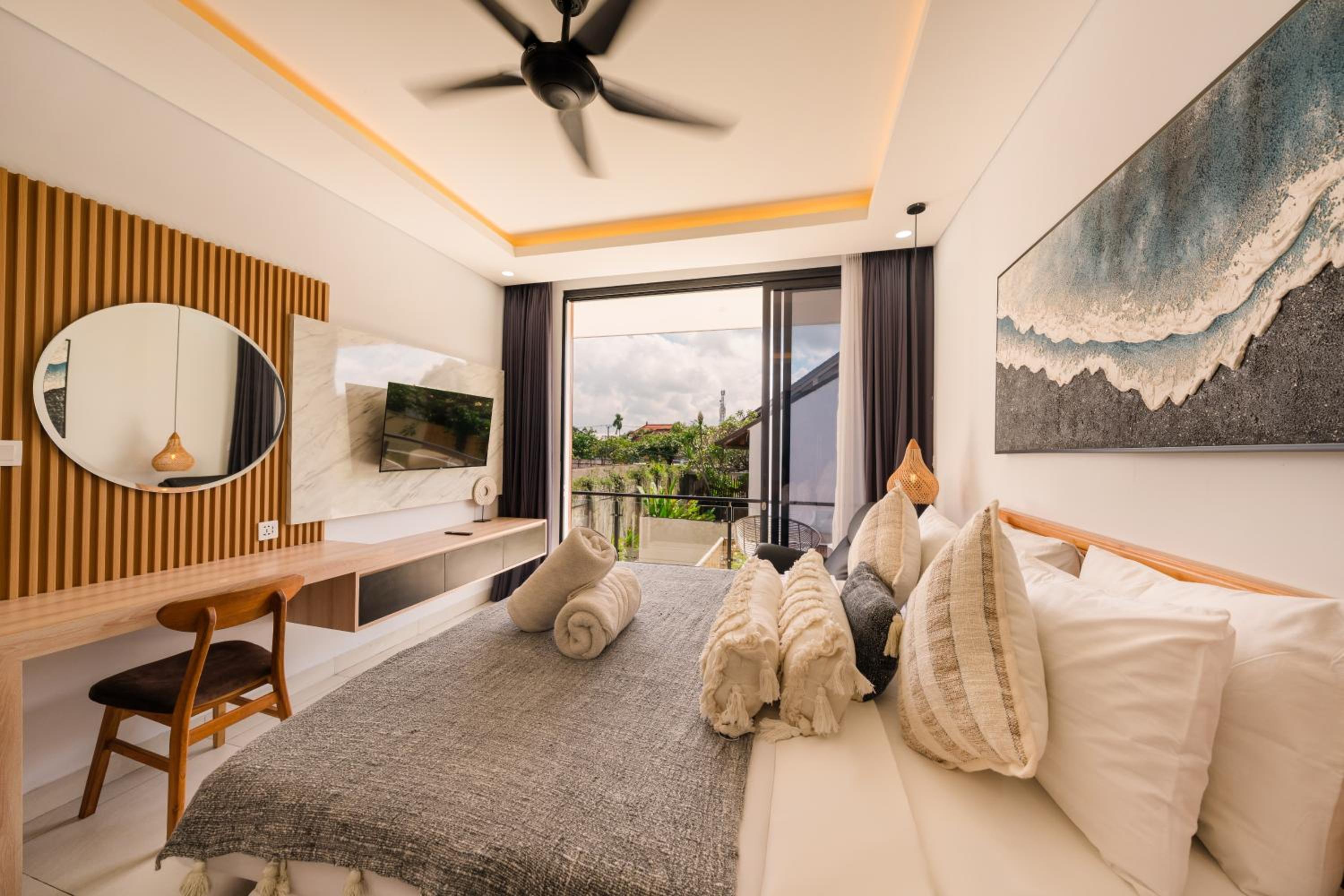 Shanti Villa - 3BR Luxury Private Pool Villa in Seminyak