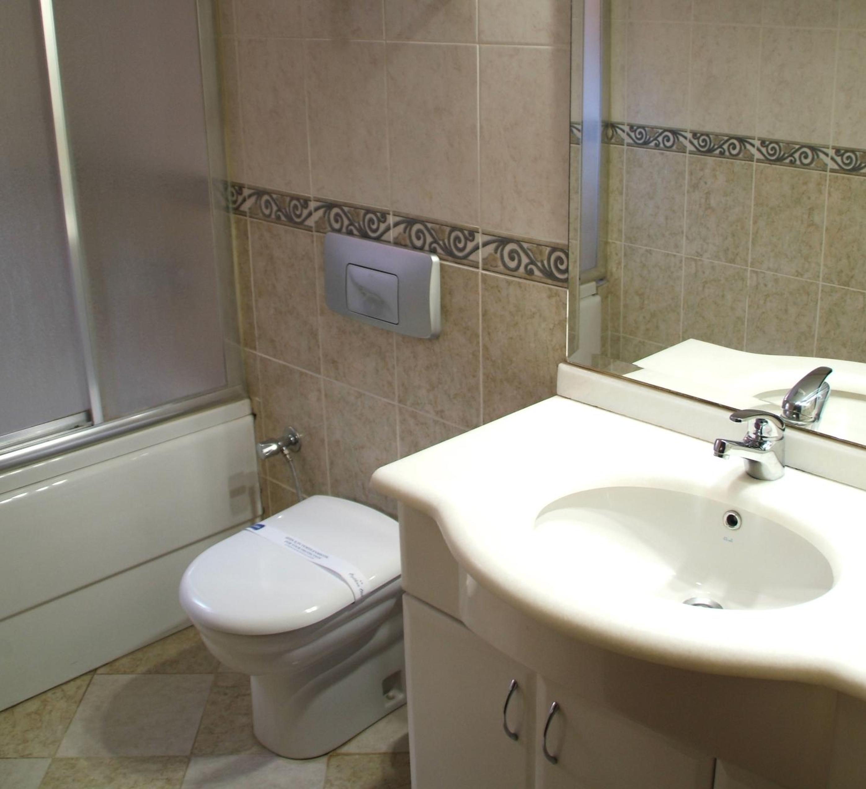 Ozilhan Hotel - Image 7