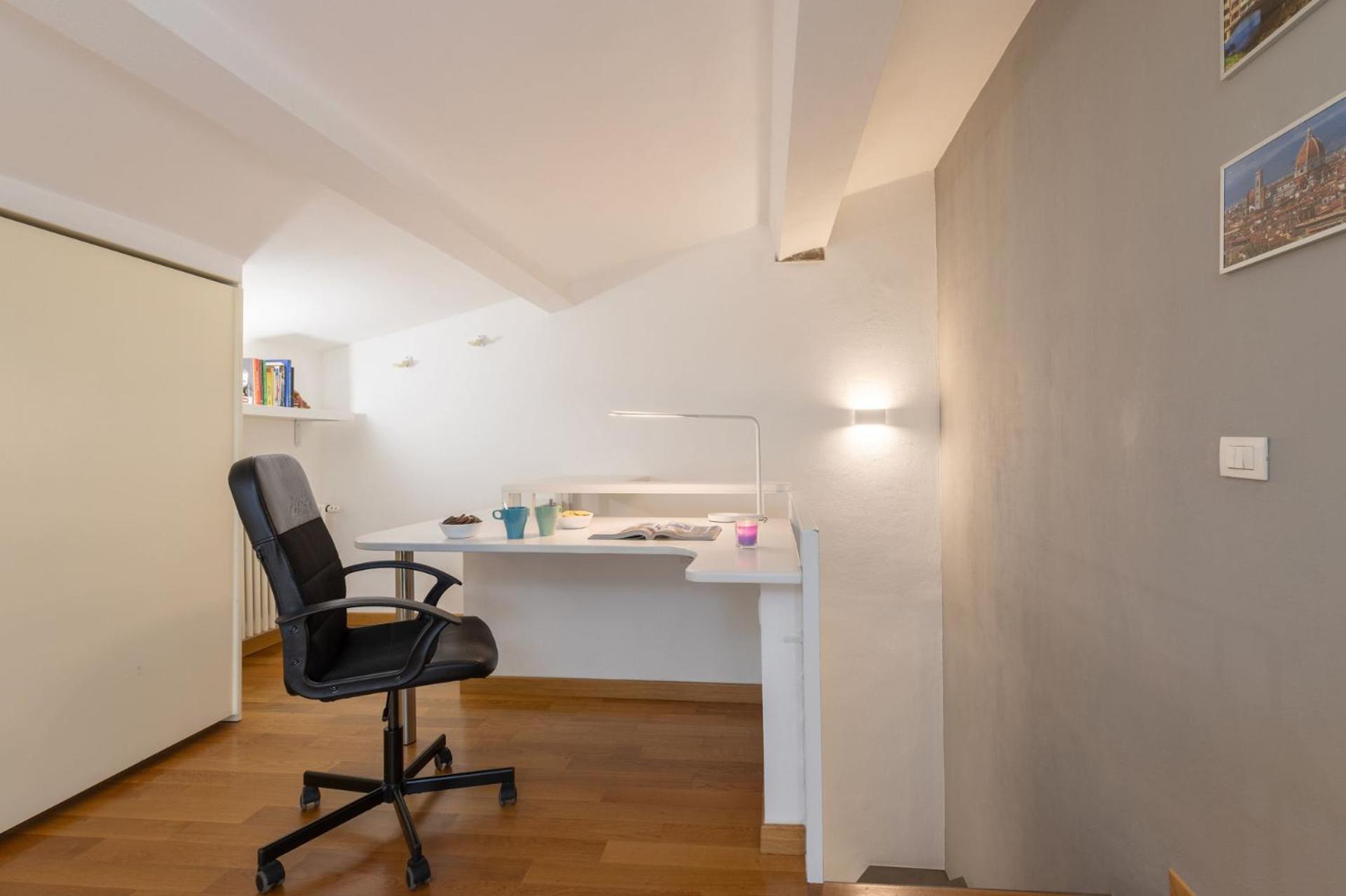 Elegant Duplex in Florence