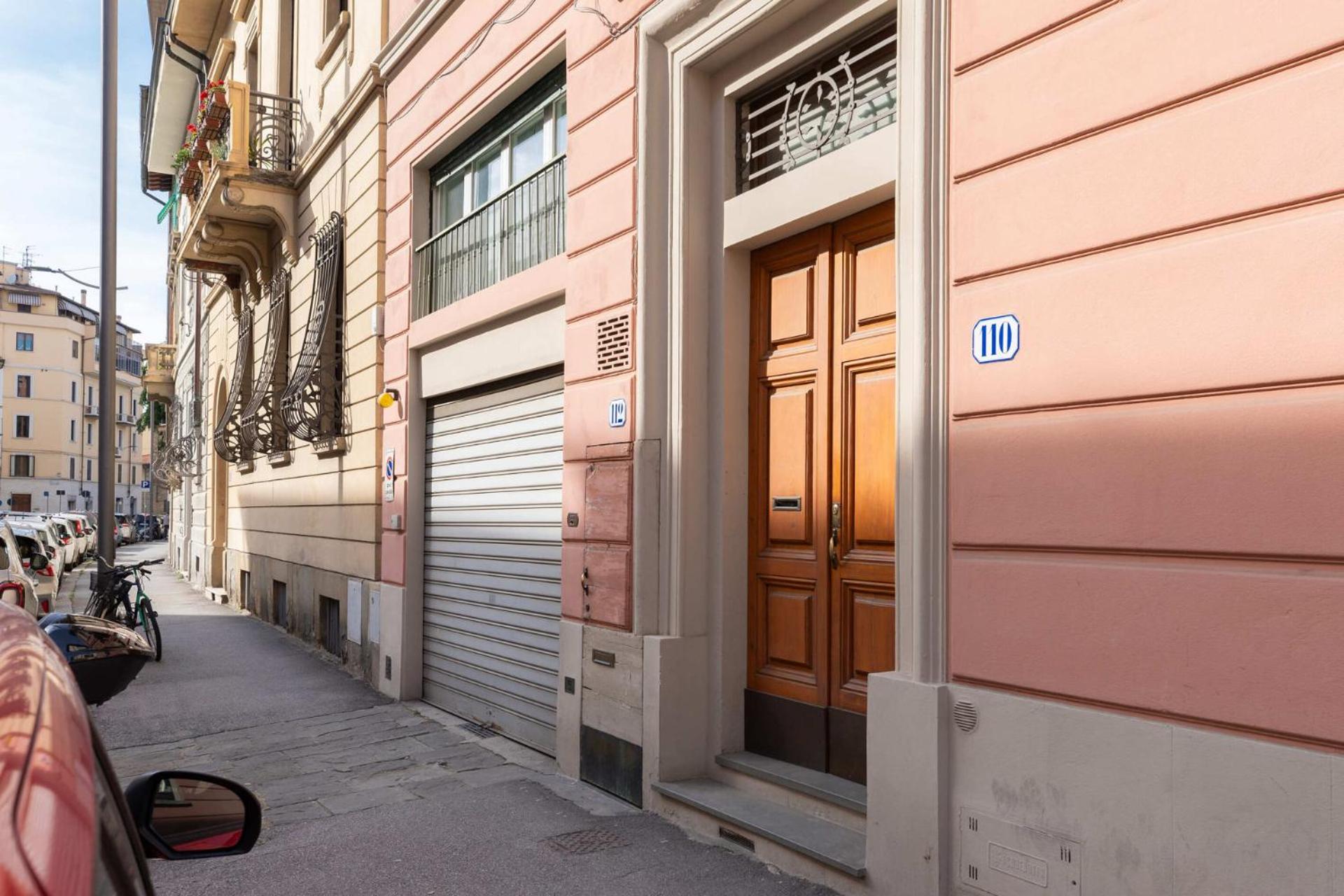 Elegant Duplex in Florence