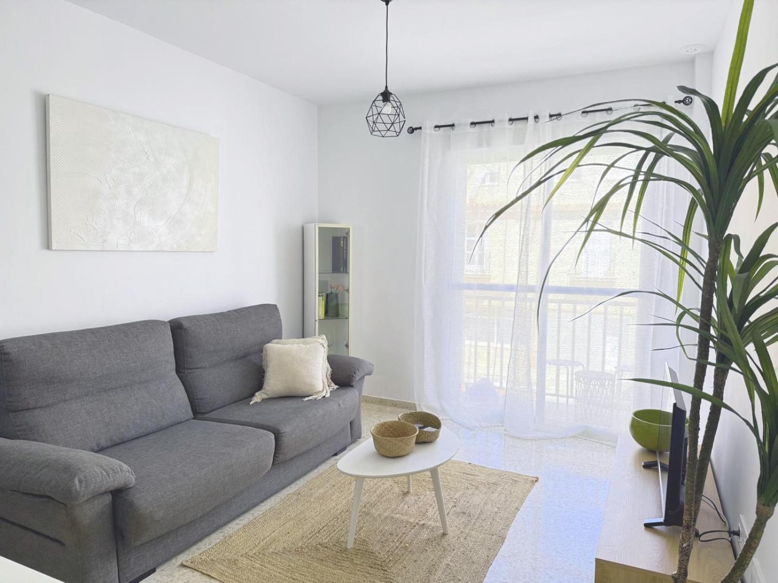 Vibes Center Flat