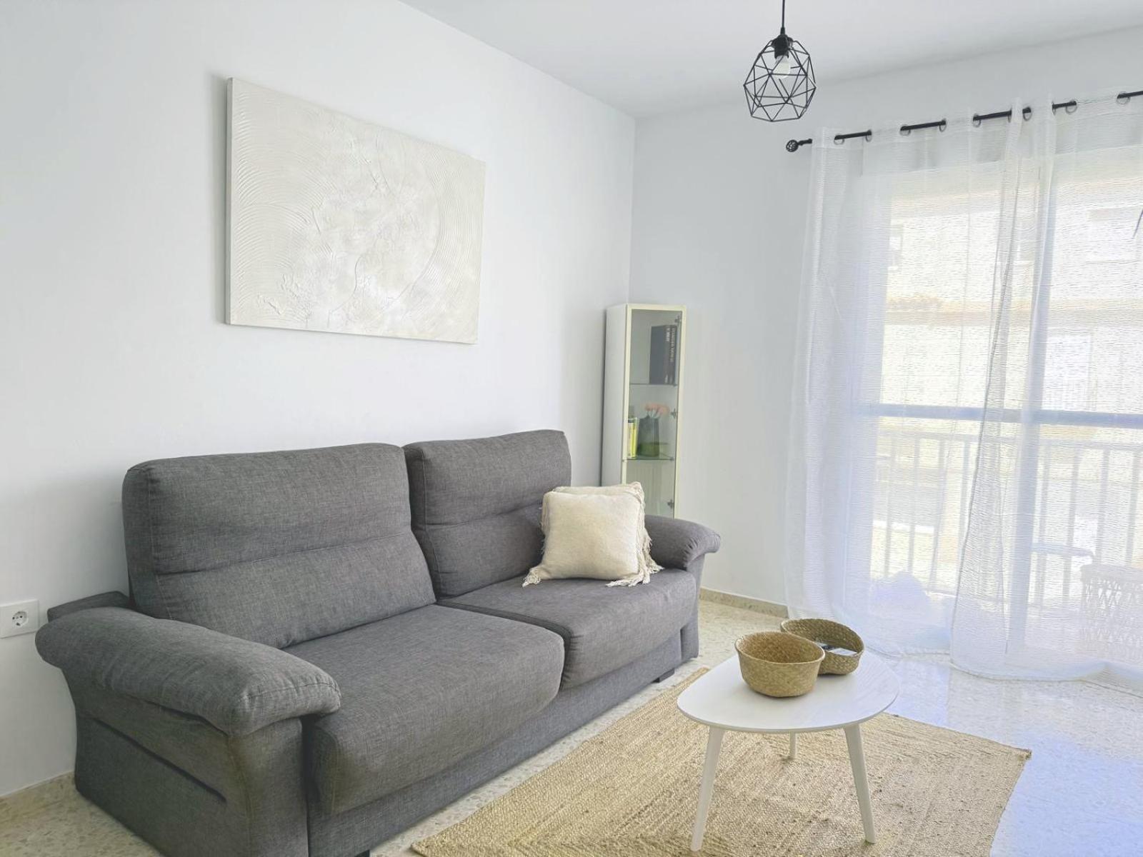 Vibes Center Flat