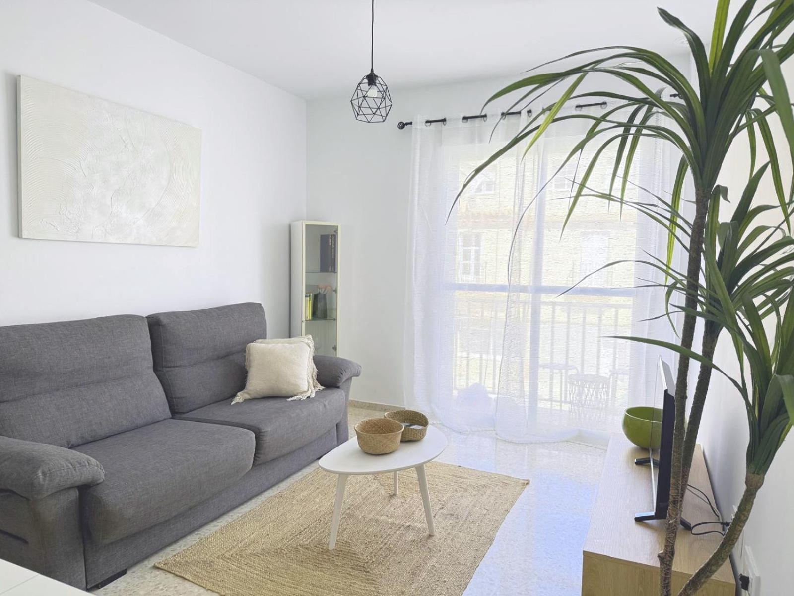 Vibes Center Flat