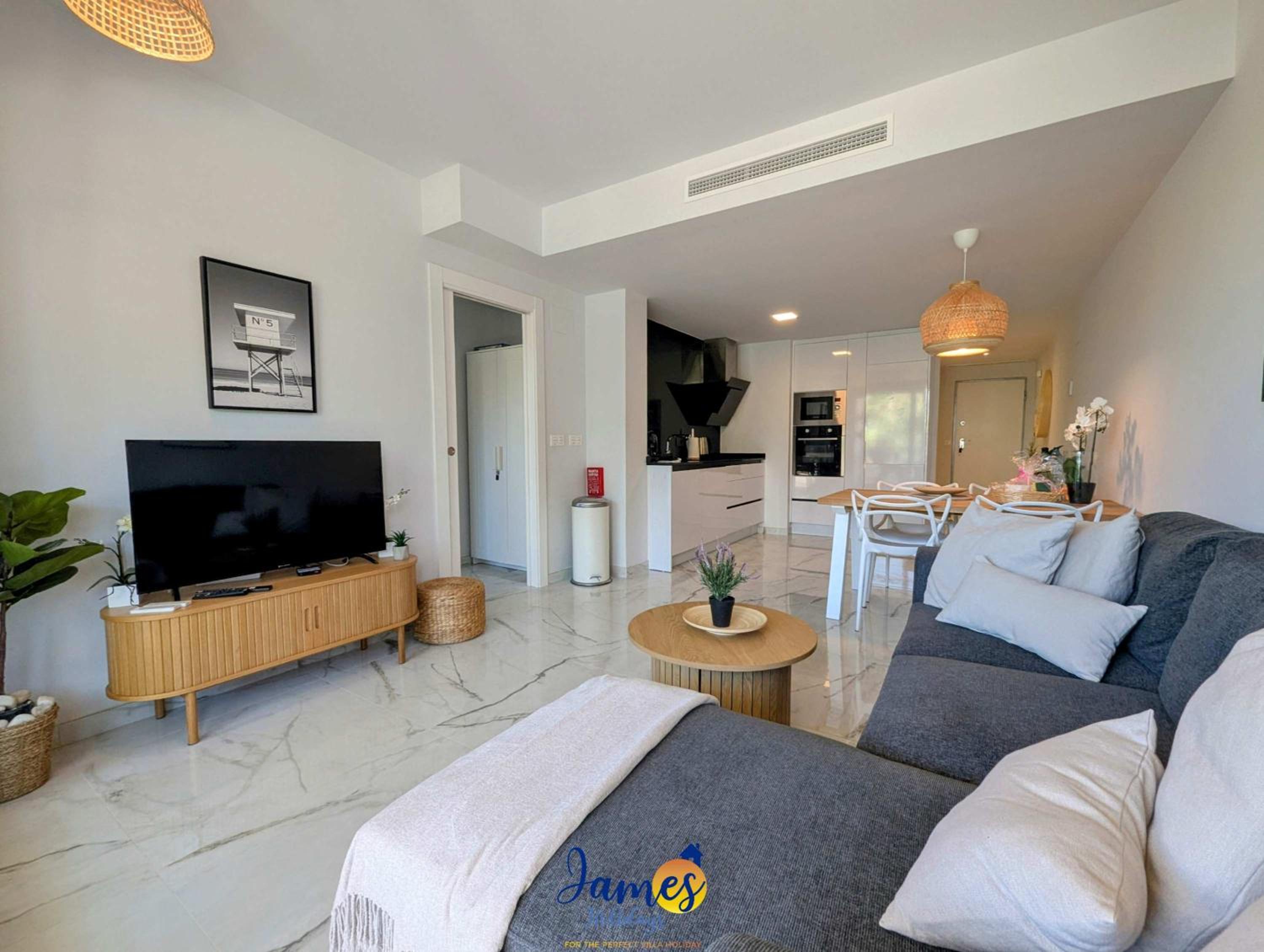 Chic Sunset Apart with Com Pool Duly14