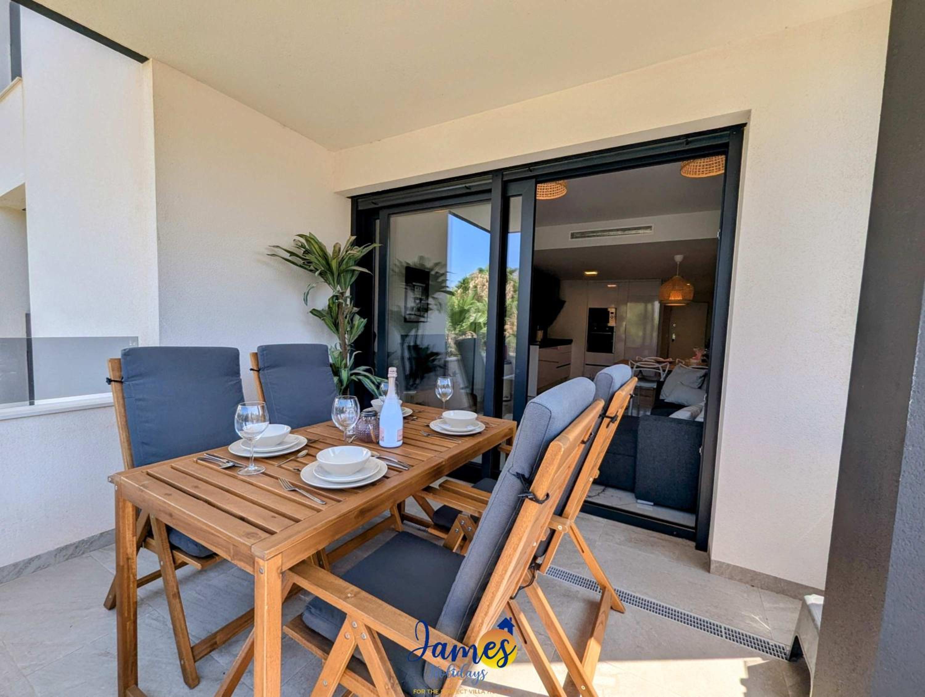 Chic Sunset Apart with Com Pool Duly14