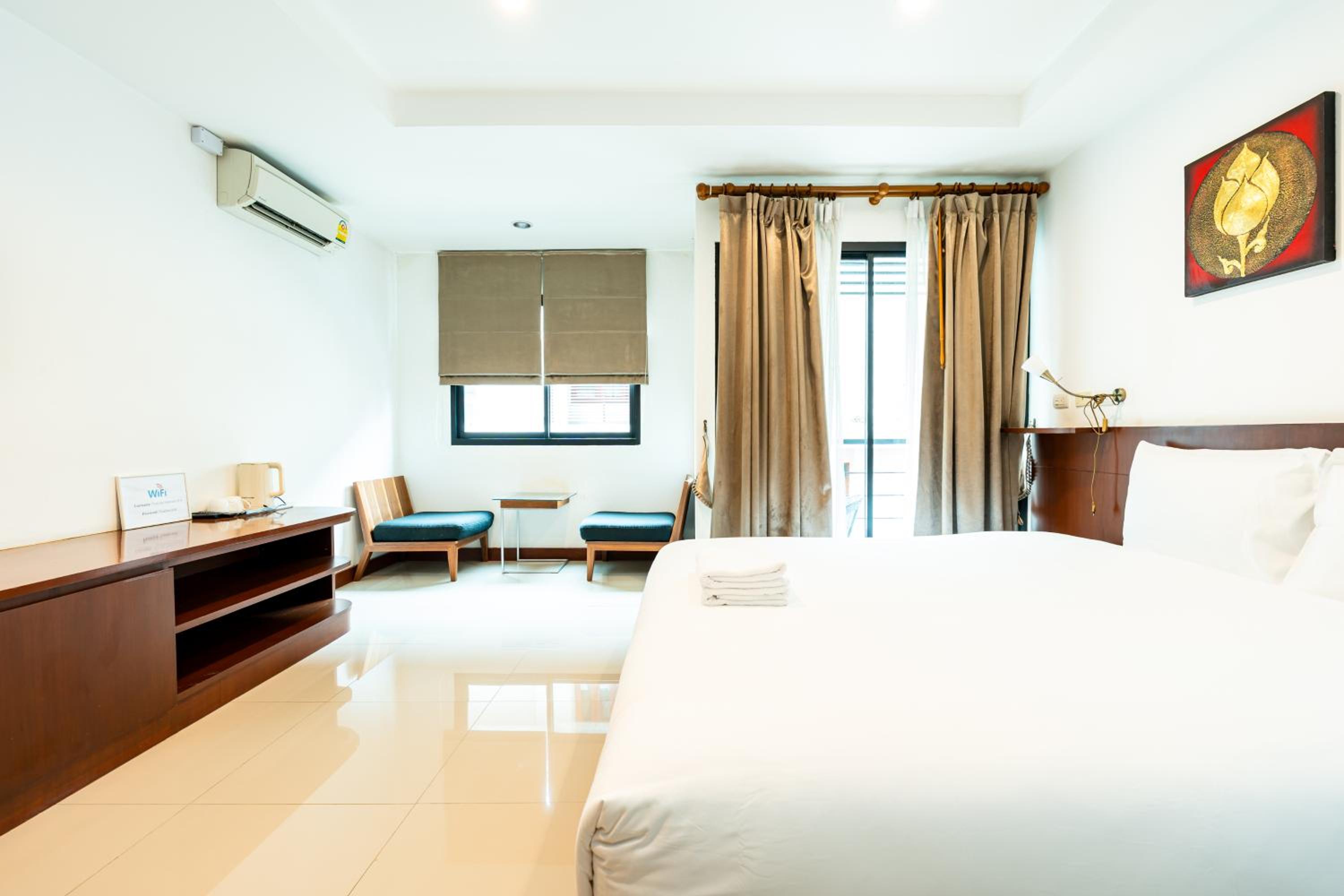 YON INN Sukhumvit 4 BTS Nana