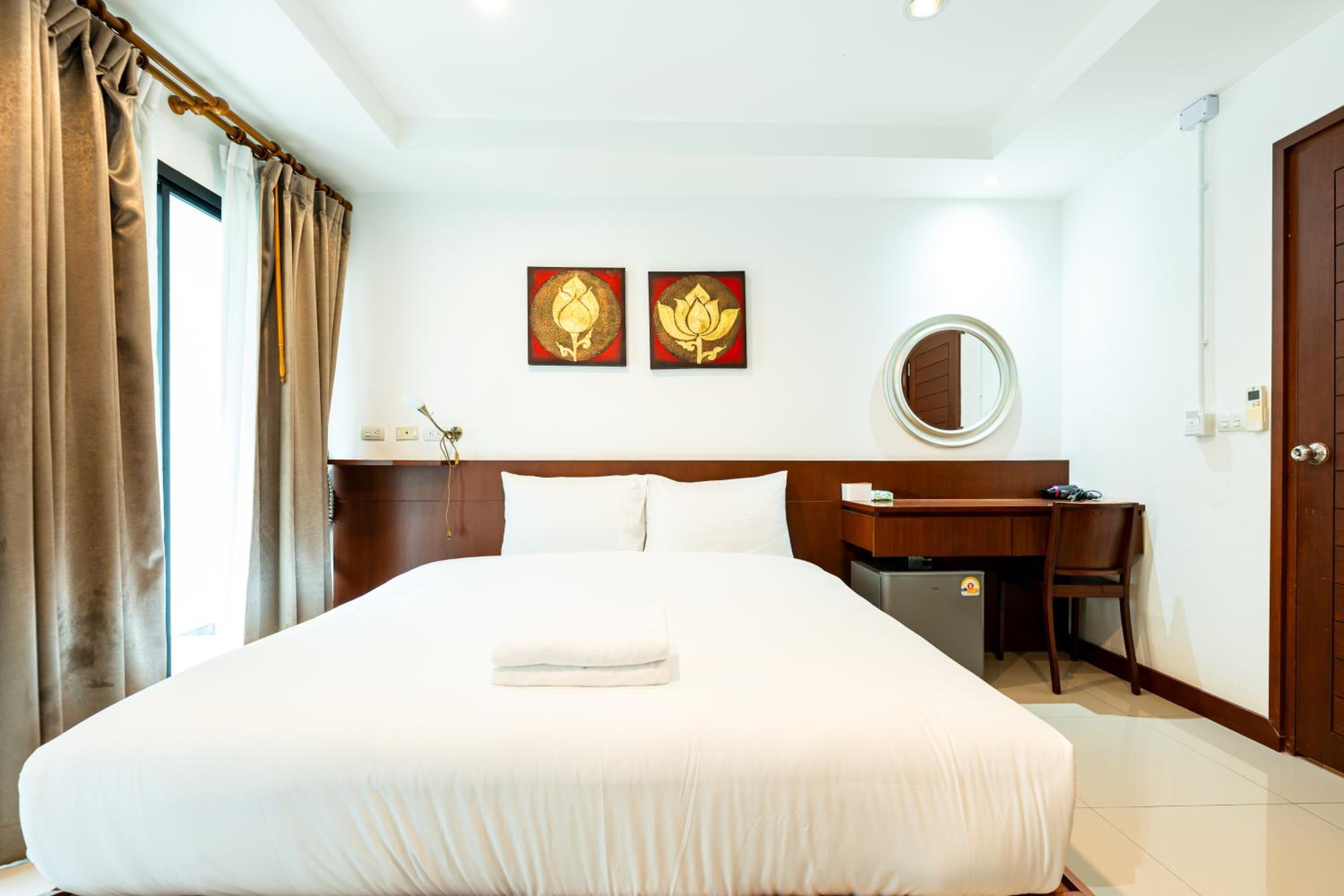 YON INN Sukhumvit 4 BTS Nana