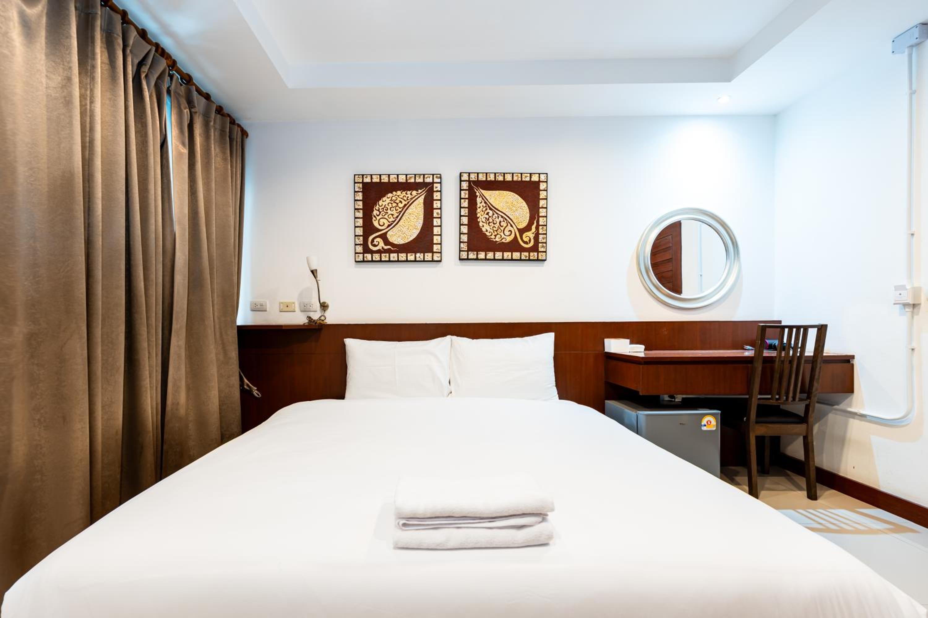 YON INN Sukhumvit 4 BTS Nana