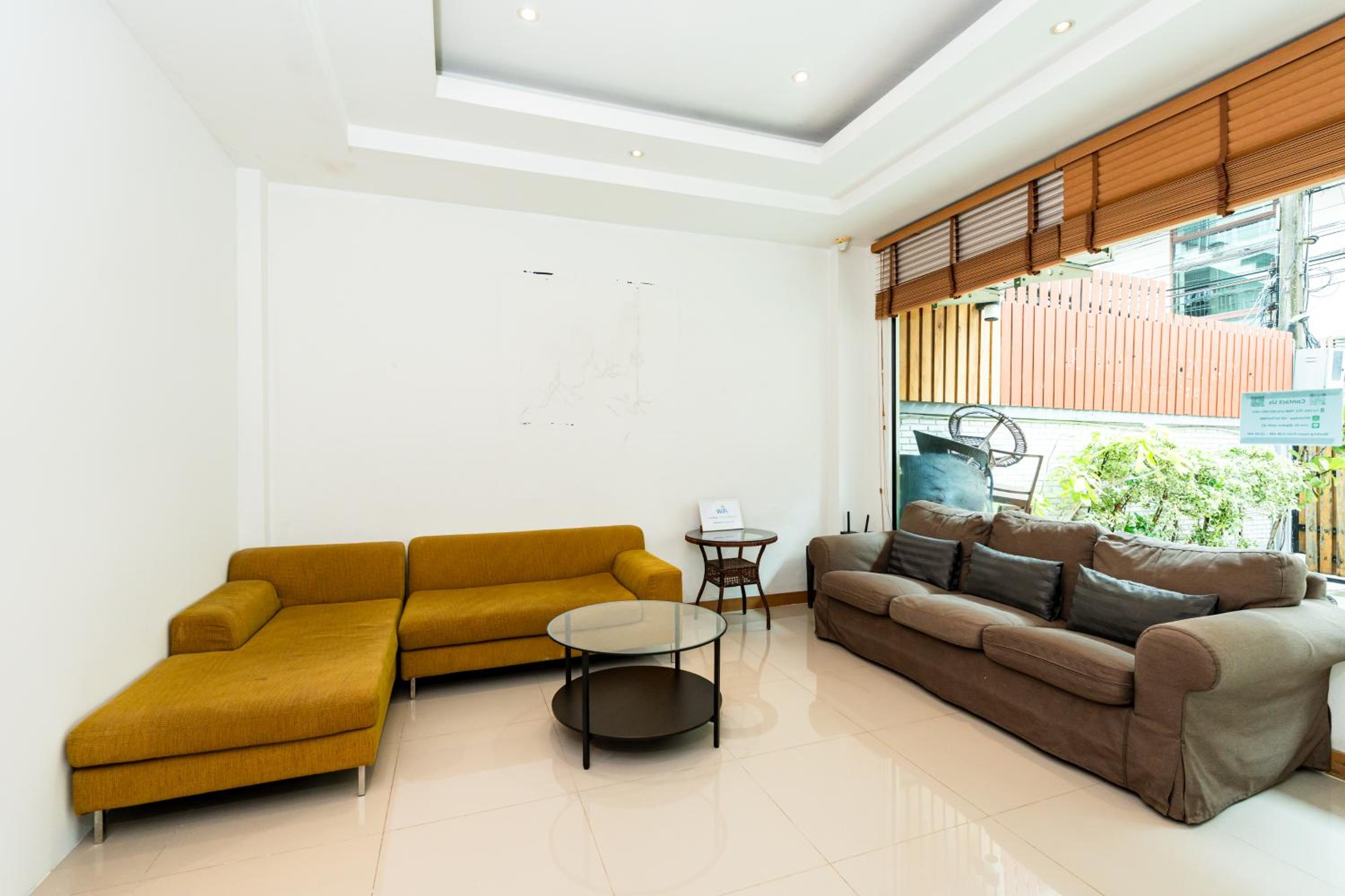 YON INN Sukhumvit 4 BTS Nana