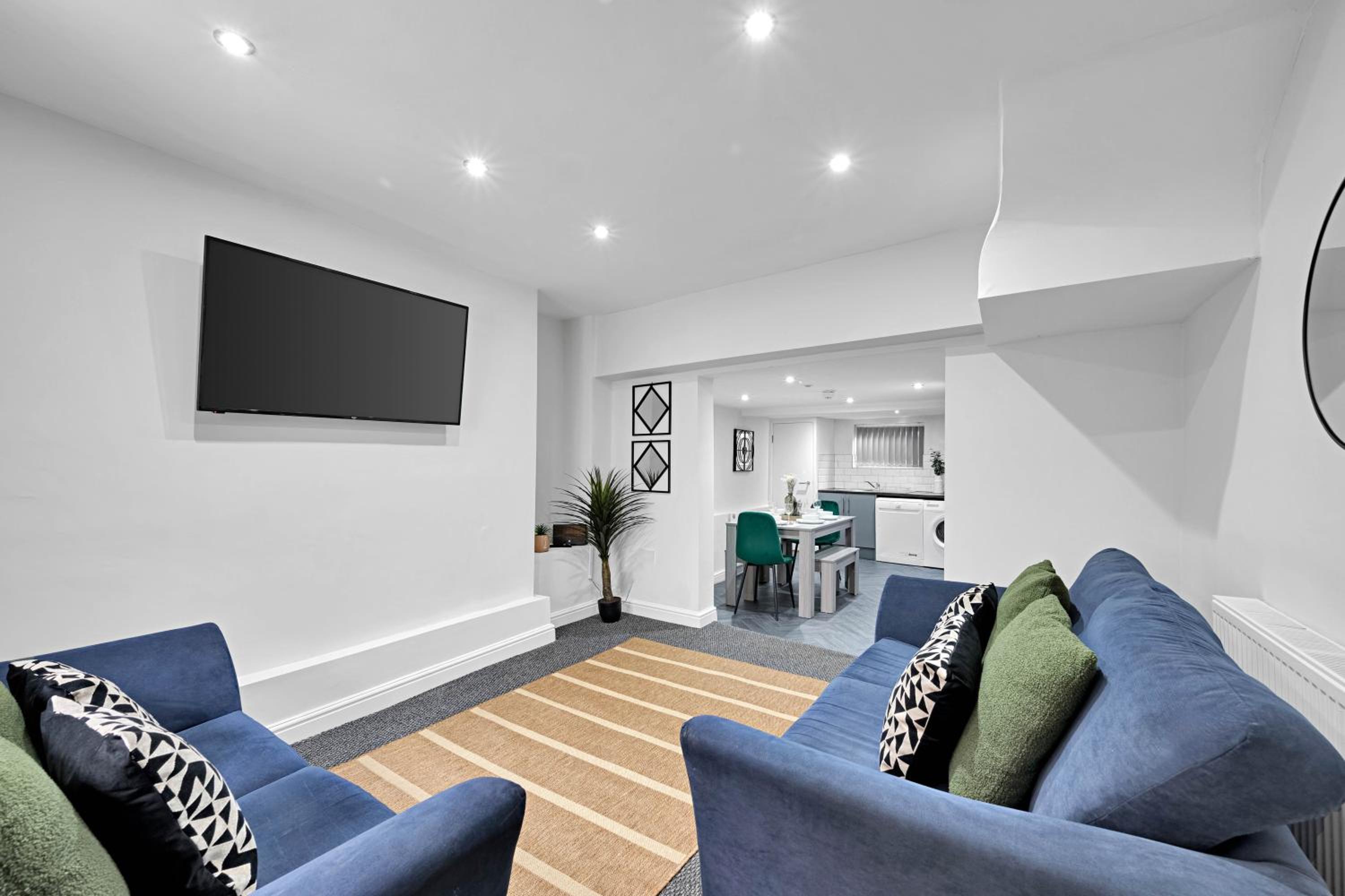 Kemble House - Air Host & Stay - 5 Bedroom, 5 Bathroom - Sleeping 10