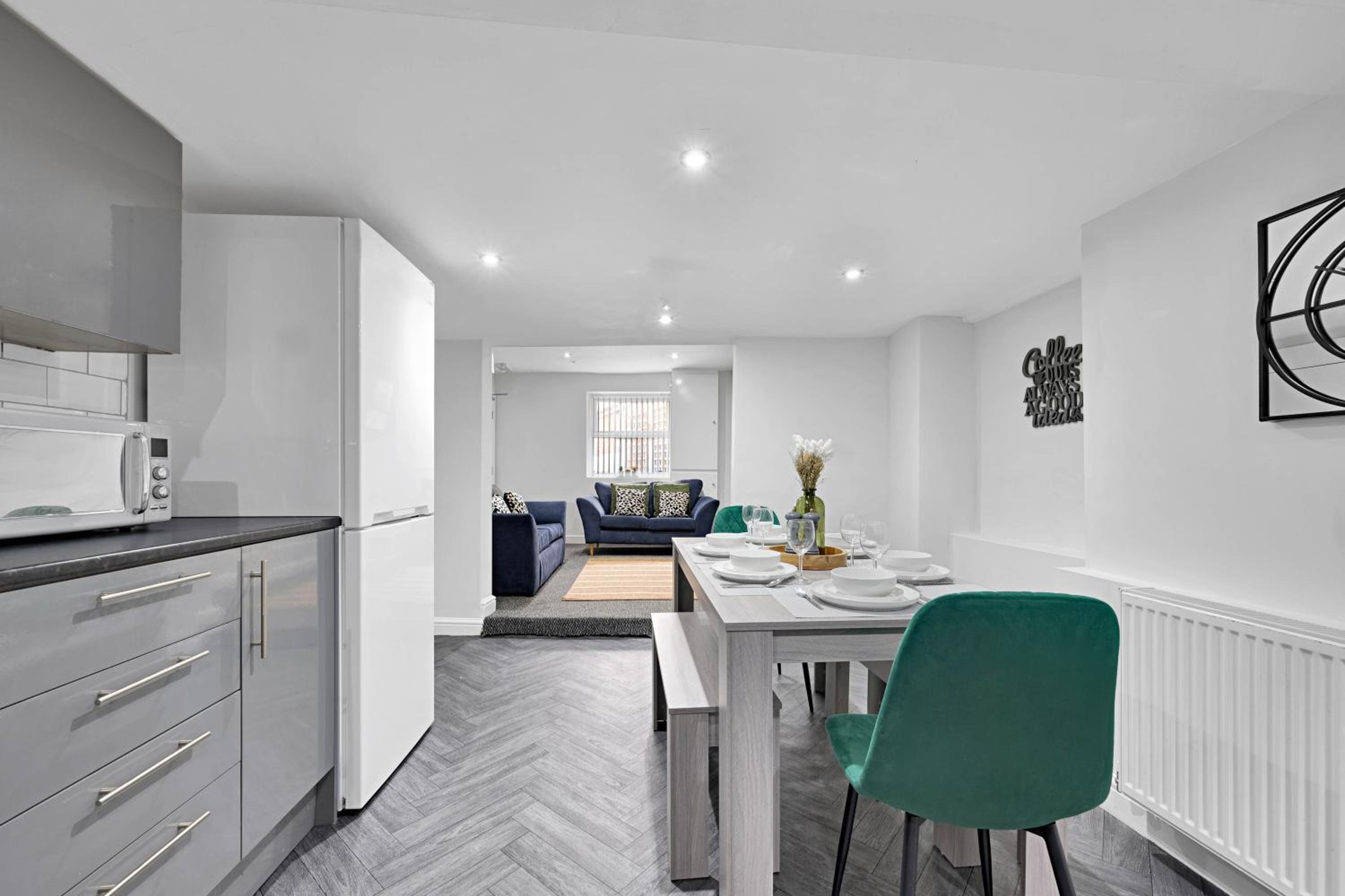 Kemble House - Air Host & Stay - 5 Bedroom, 5 Bathroom - Sleeping 10