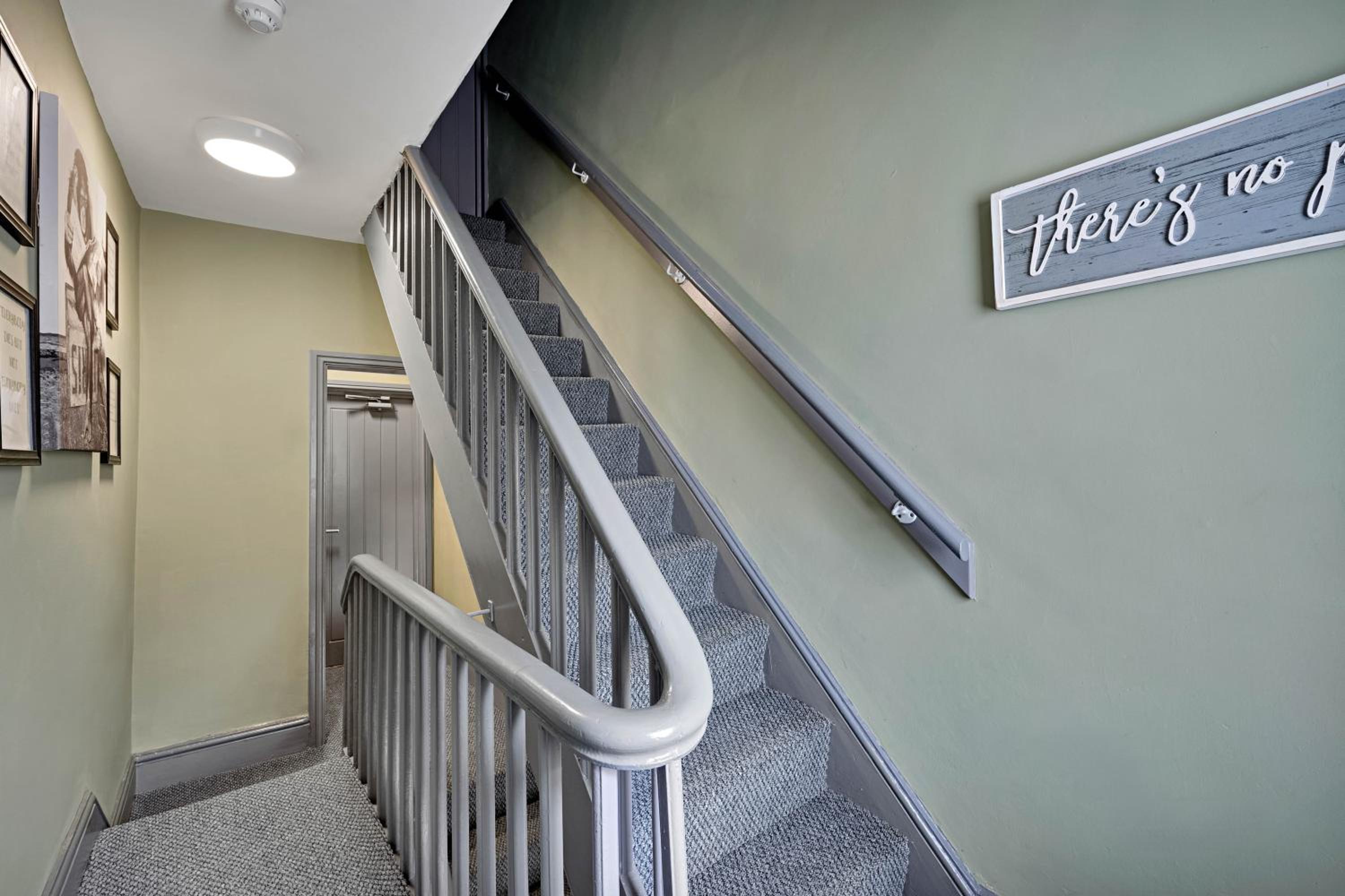 Kemble House - Air Host & Stay - 5 Bedroom, 5 Bathroom - Sleeping 10