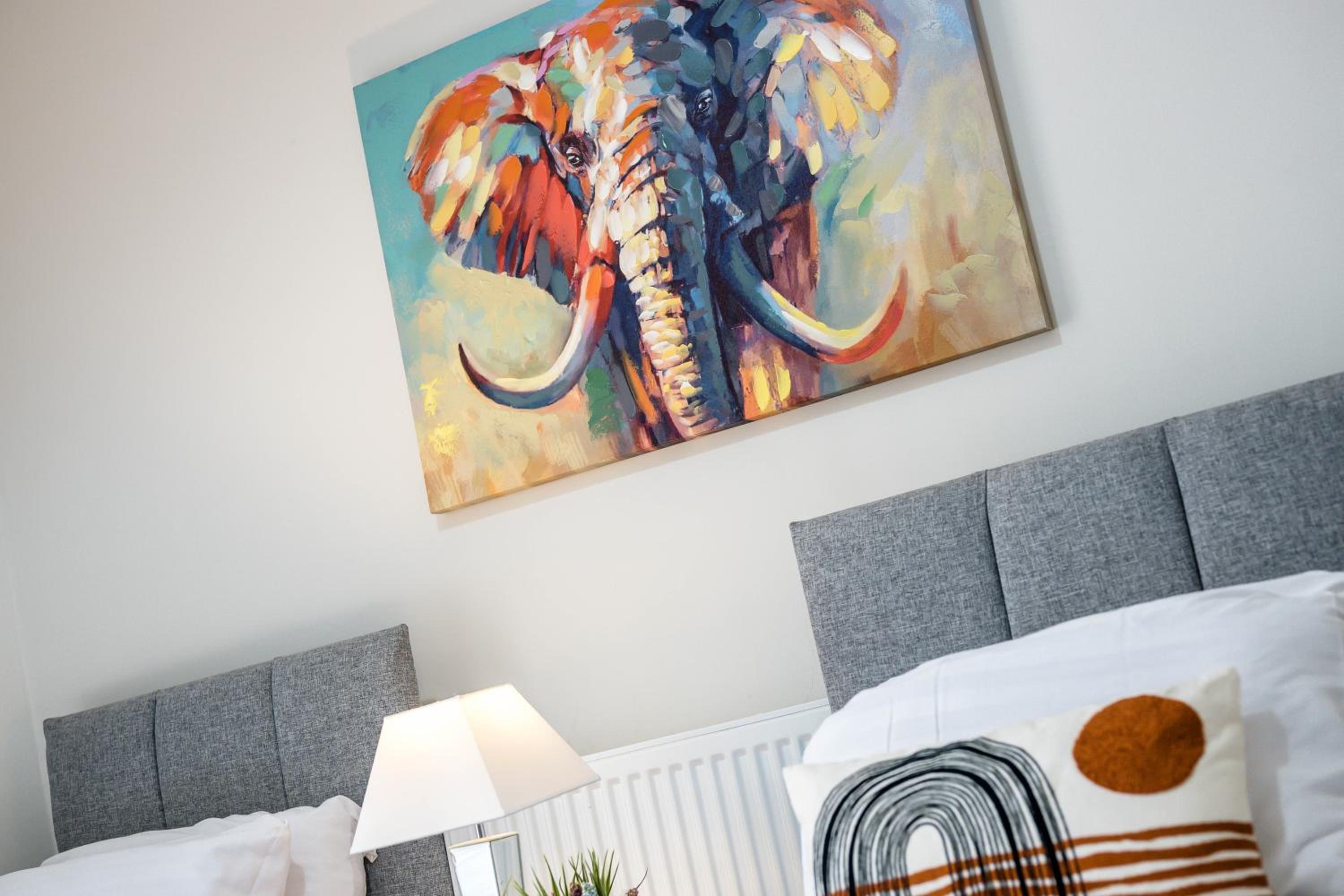 Kemble House - Air Host & Stay - 5 Bedroom, 5 Bathroom - Sleeping 10