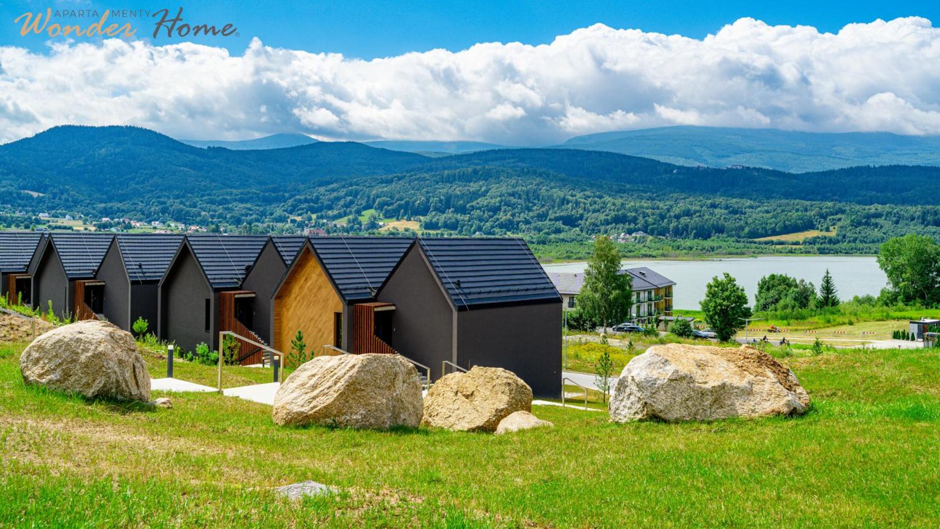 Wonder Hill - bajkowy widok na góry i zalew, strefa wellness na terenie kompleksu