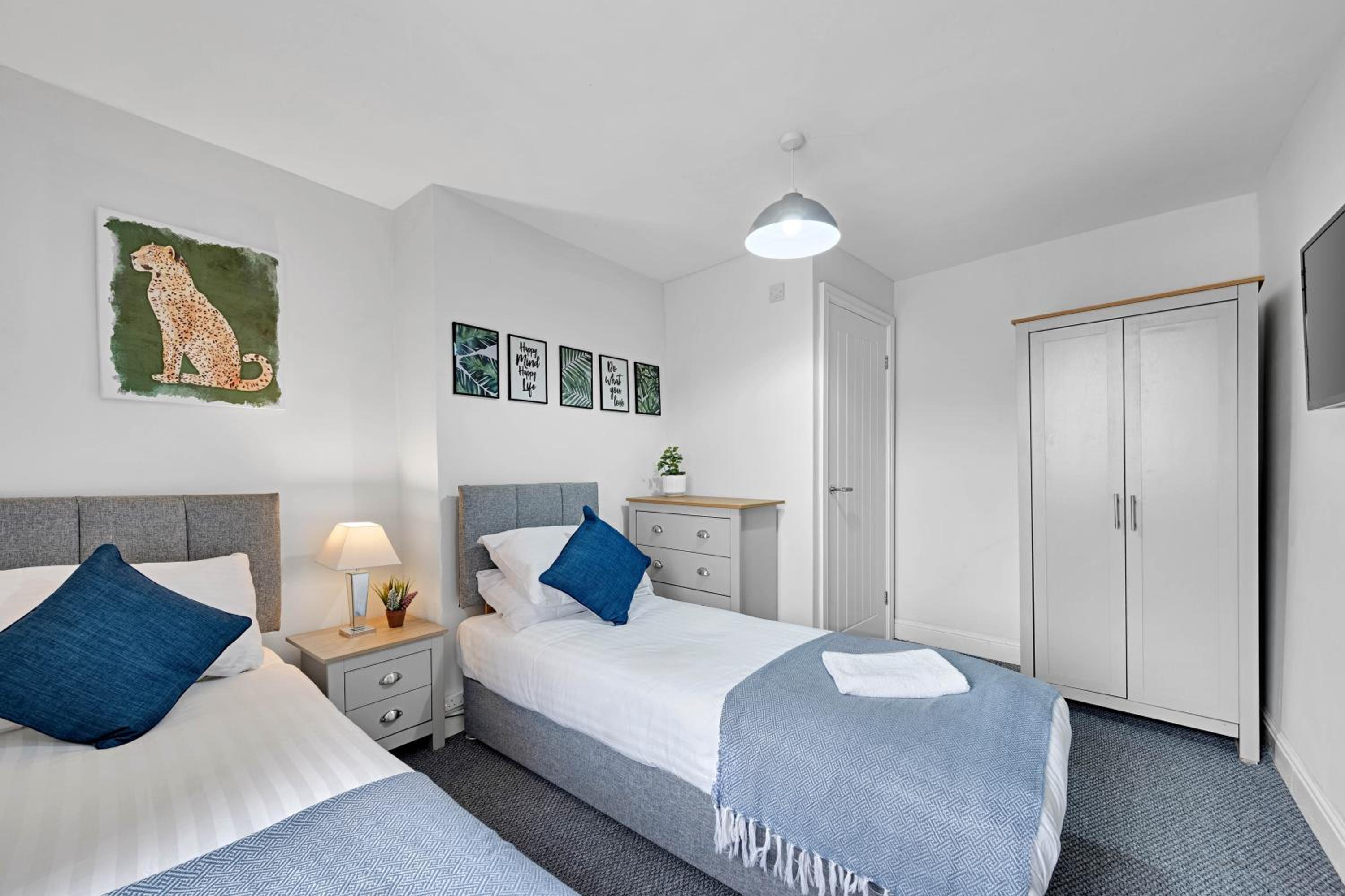 Kemble House - Air Host & Stay - 5 Bedroom, 5 Bathroom - Sleeping 10